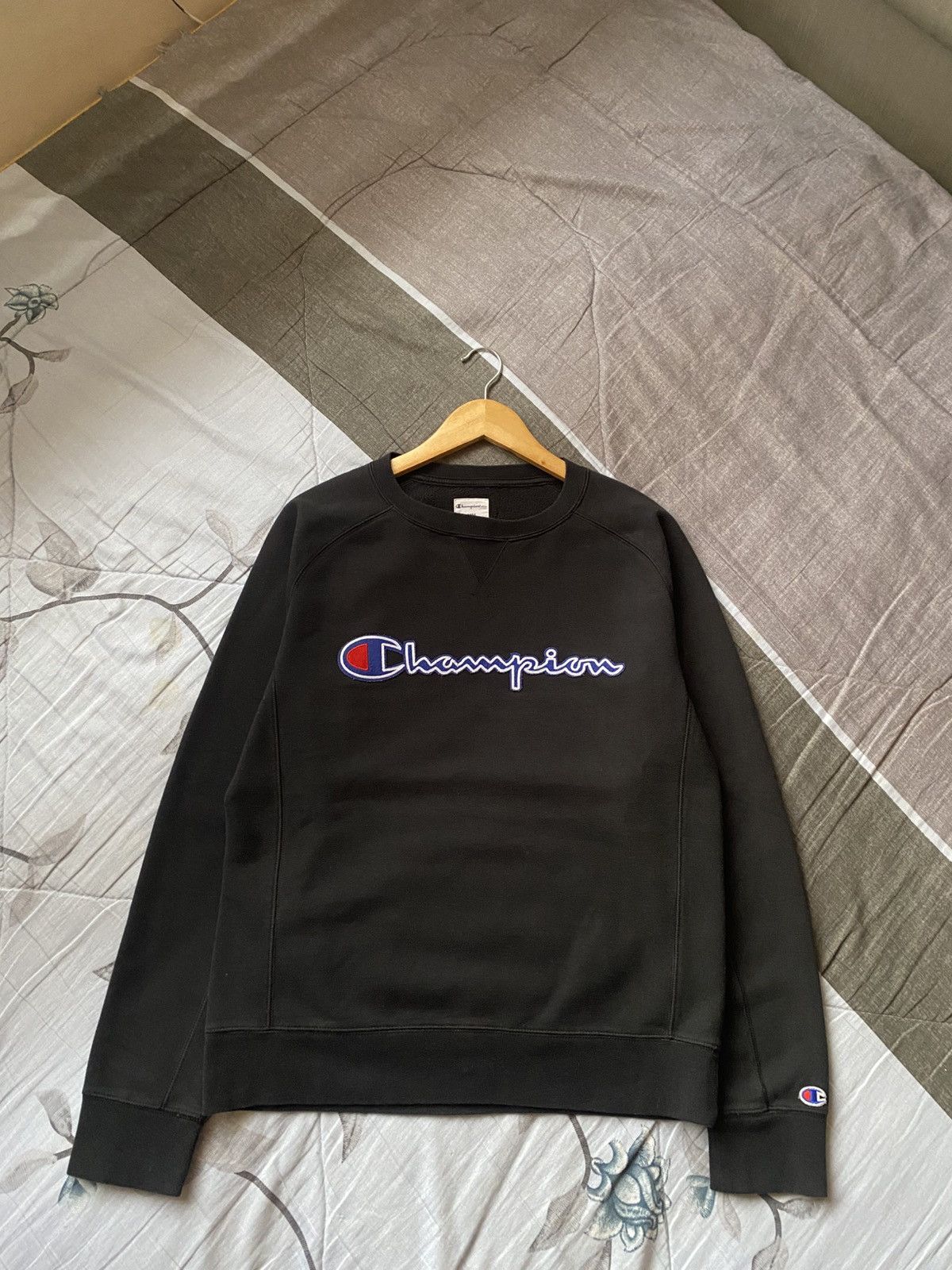 Champion CHAMPION SPELLOUT SWEATSHIRT Size L / US 10 / IT 46 - 1 Thumbnail