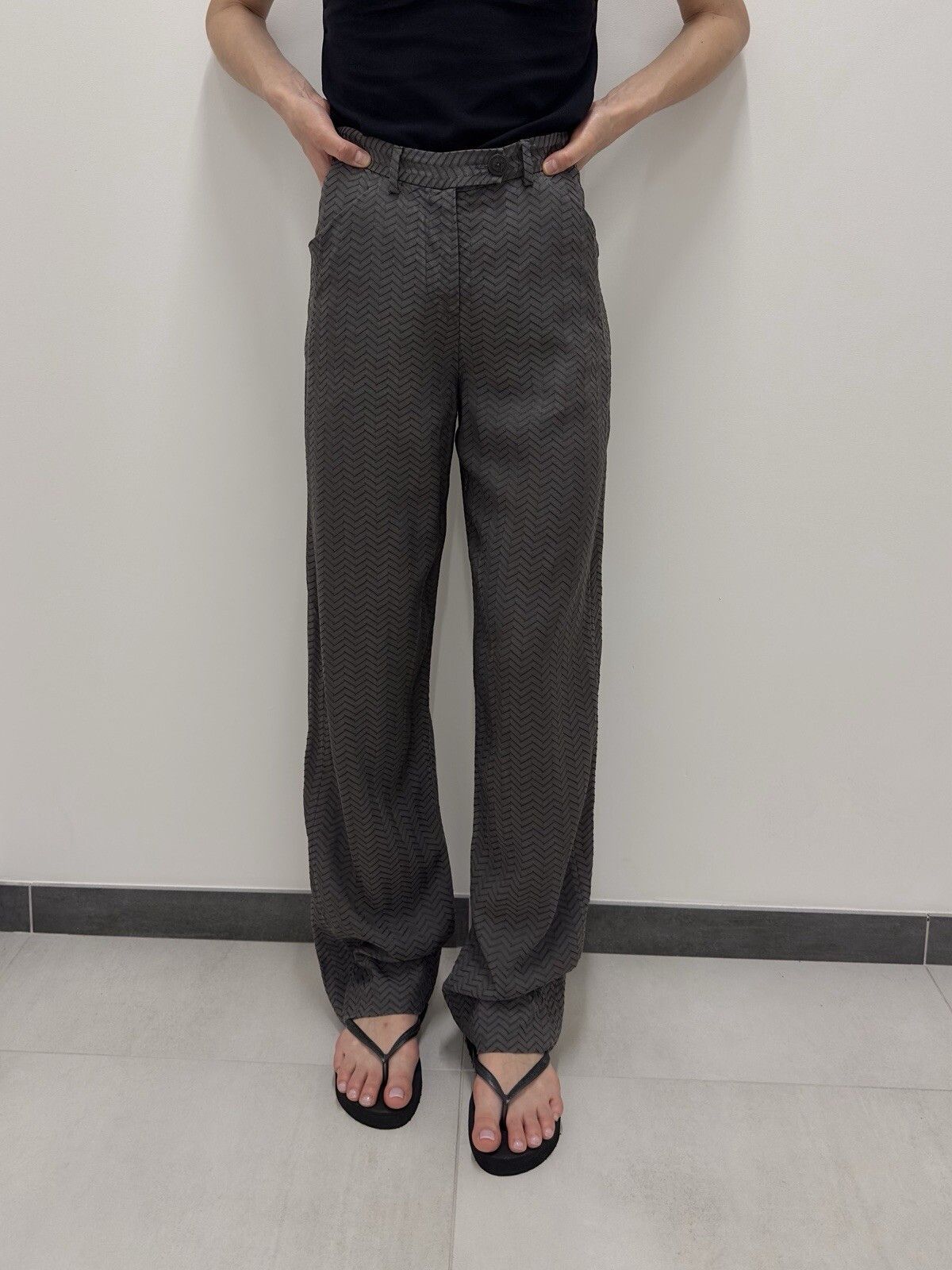 Giorgio Armani Giorgio Armani Womens High Waist Texture Pants Silk Size 27" / US 4 / IT 40 - 5 Thumbnail