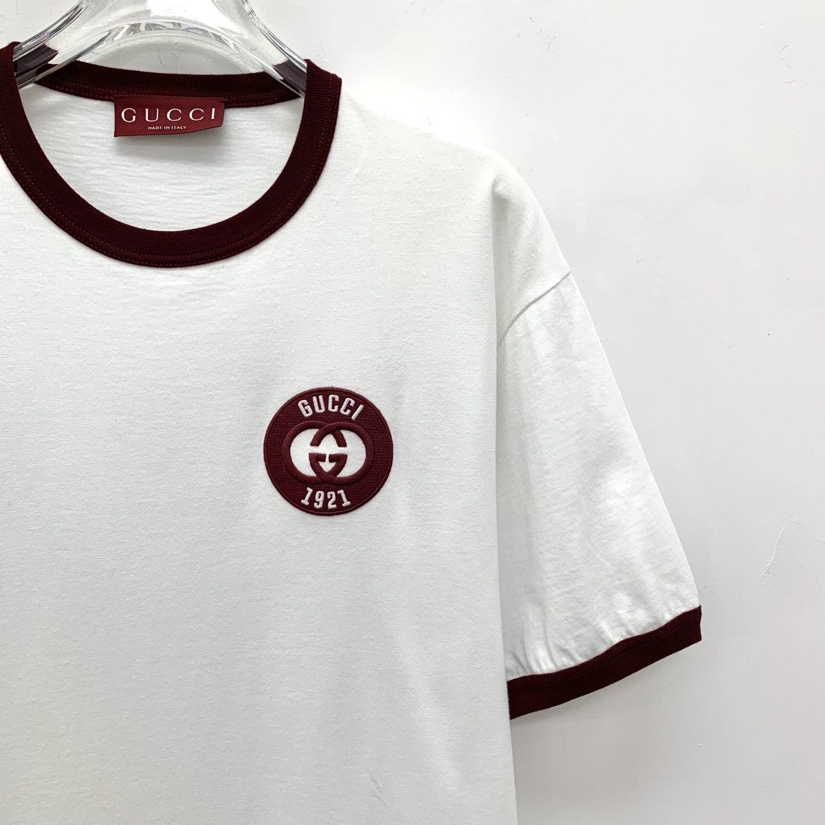 Gucci Gucci White Badge Embroidered Short Sleeve T-shirt K26WX Size XS / US 0-2 / IT 36-38 - 3 Thumbnail