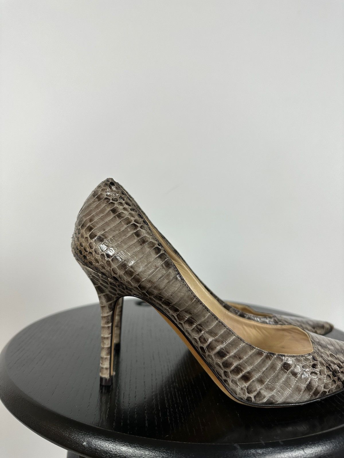 Jimmy Choo Jimmy Choo Pumps Croc Embossed Heels Pointed Toe Size 36 1/2 Size US 6.5 / IT 36.5 - 14 Thumbnail