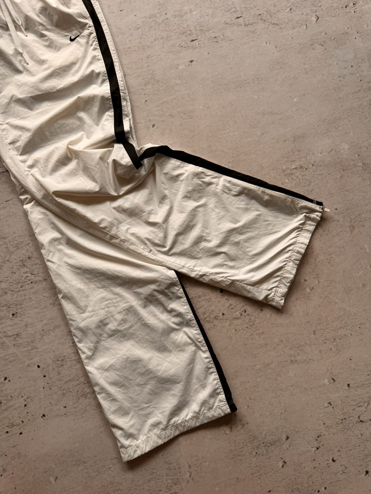 Nike × Vintage NIKE VINTAGE BASIC LOGO OVERSIZE BAGGY PANTS Size US 32 / EU 48 - 2 Thumbnail