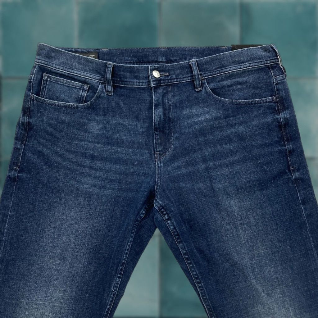 Armani Exchange Armani Exchange Jeans Mens 38 S/C Straight Fit Blue Denim Stretch Modern Classic Jeans Shirt? Size US 38 / EU 54 - 1 Thumbnail