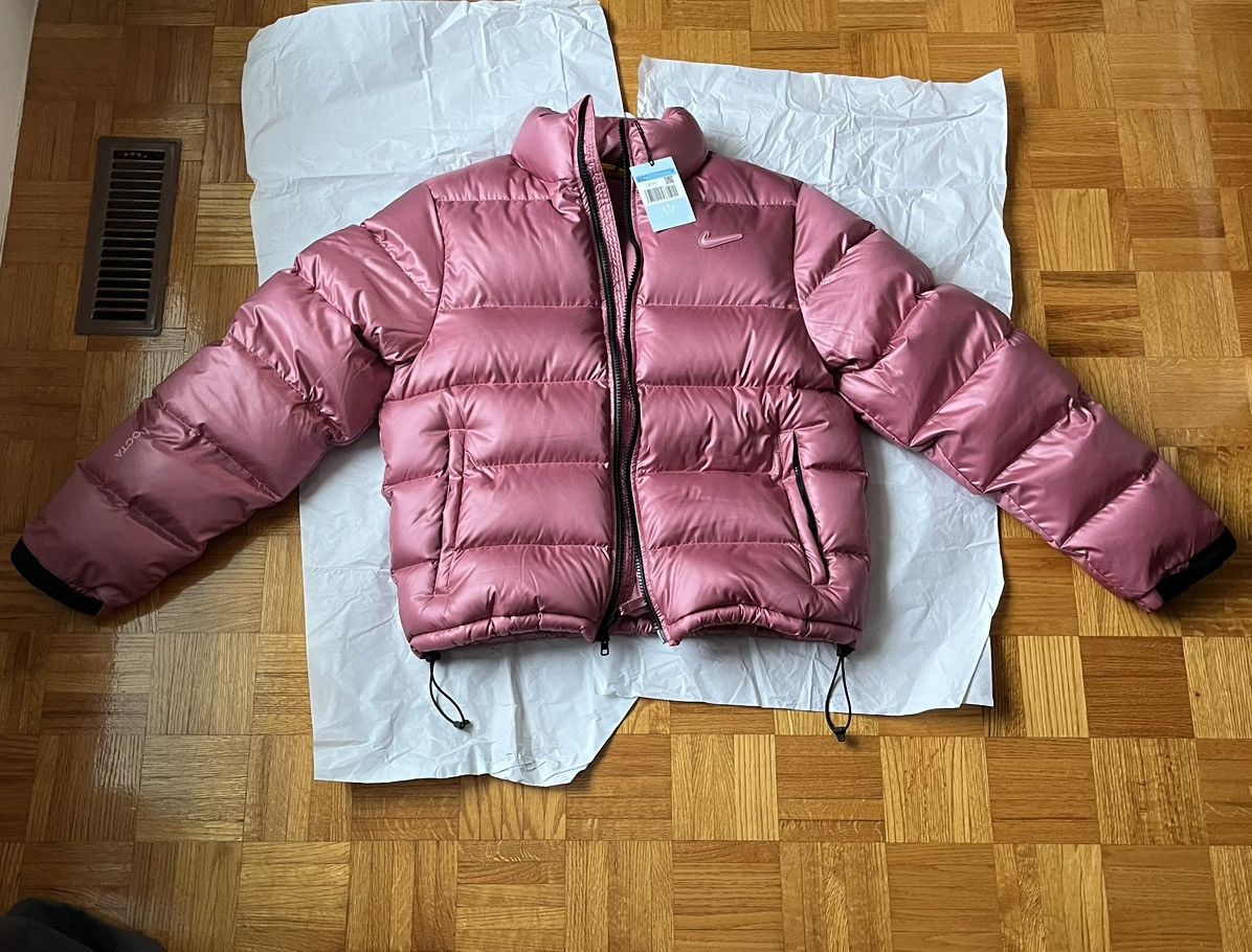 NOCTA × Nike Desert Berry NOCTA Sunset Puffer Size US M / EU 48-50 / 2 - 1 Thumbnail