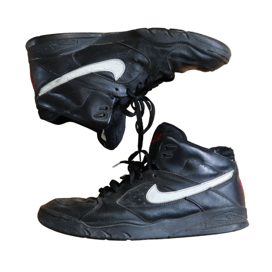 Nike air basketball shoes 90's best sale