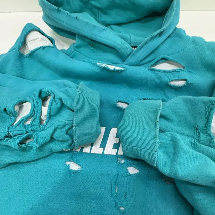 Balenciaga Balenciaga Balenciaga Distressed Logo Hoodie in Sky Blue - Size US XXS / EU 40 - 9 Thumbnail