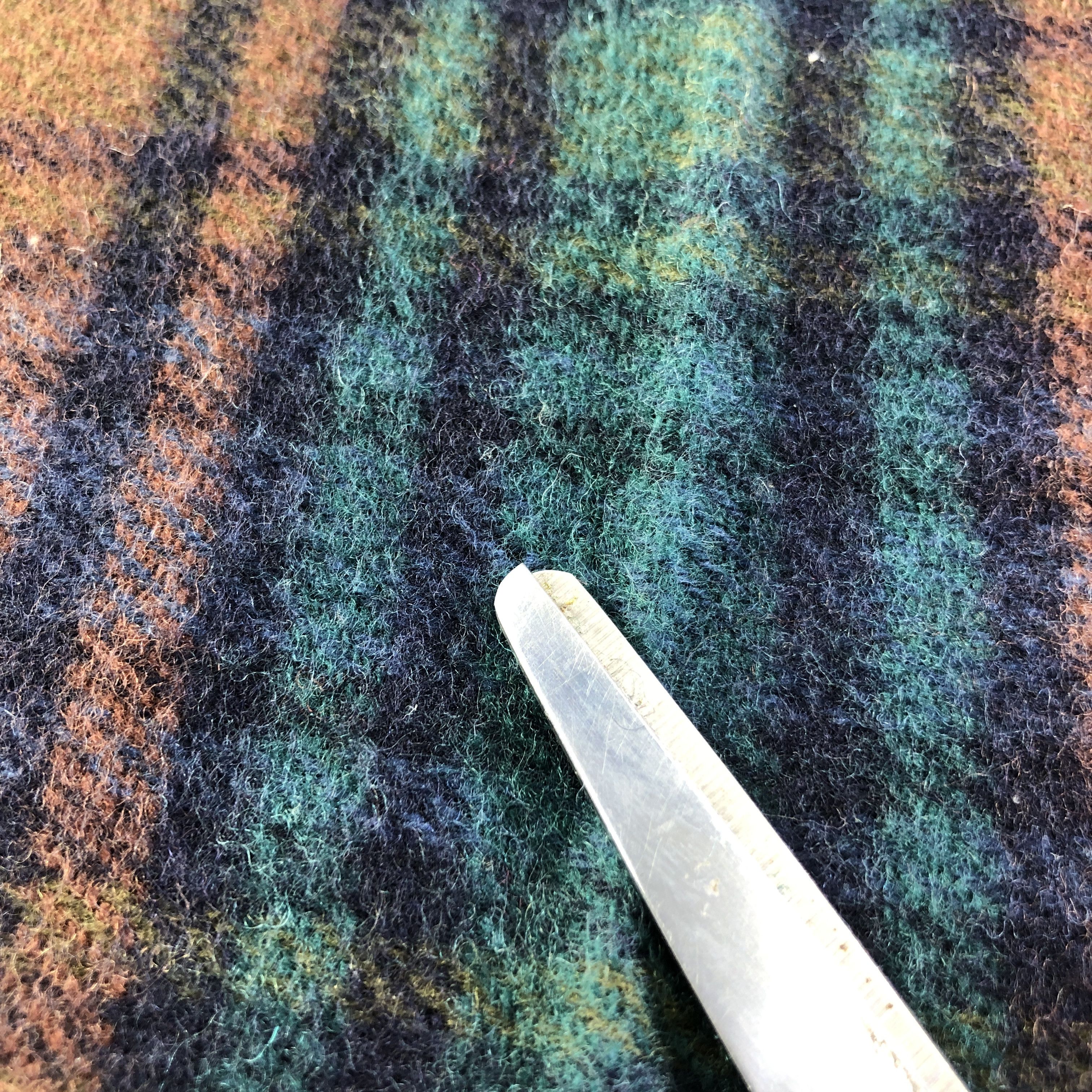 Christian Dior Monsieur Christian Dior Tartan Wool Scarf Muffler V2679 Size ONE SIZE - 7 Thumbnail