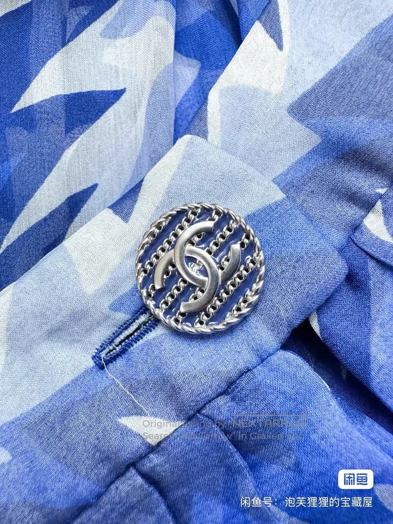 Chanel Chanel 19C early spring vacation cruise series blue and wh Size XS / US 0-2 / IT 36-38 - 4 Thumbnail