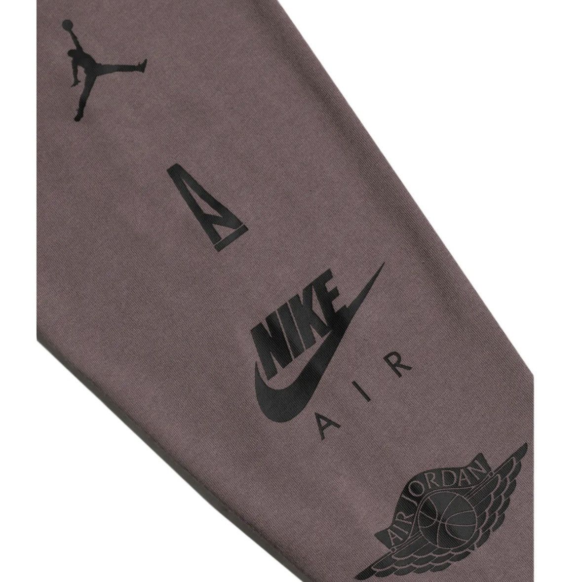 A Ma Maniere × Jordan Brand A Ma Maniere X Jordan Longsleeve Size US M / EU 48-50 / 2 - 3 Thumbnail