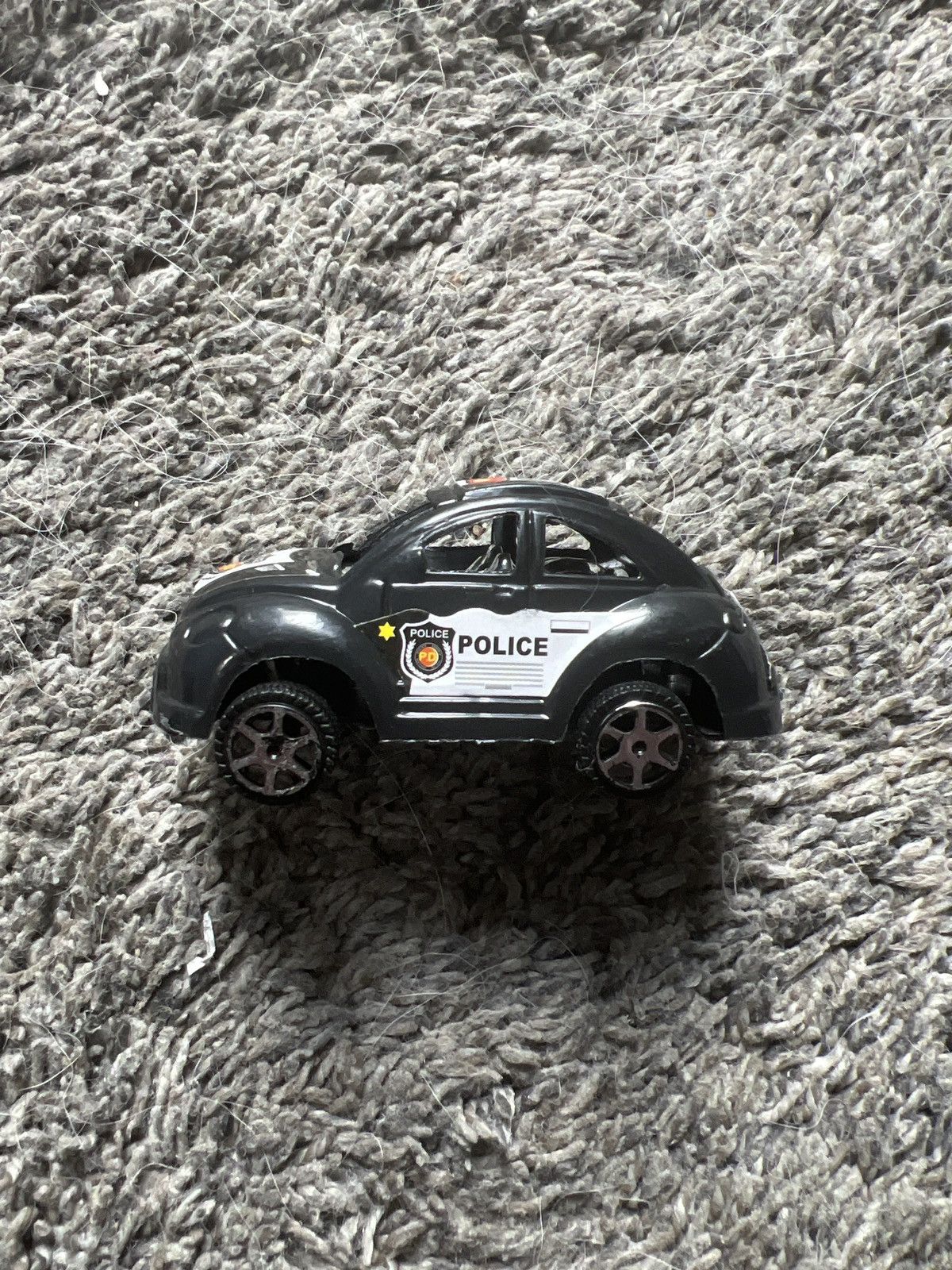 Hypebeast Kidsmania Rescue Police Novelty Candy Pull-Back Car Size ONE SIZE - 3 Thumbnail