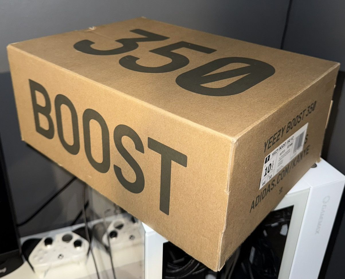 Yeezy Yeezy Boost 350 V2 ‘Blue Tint’ 2023 Size US 10.5 / EU 43-44 - 12 Thumbnail
