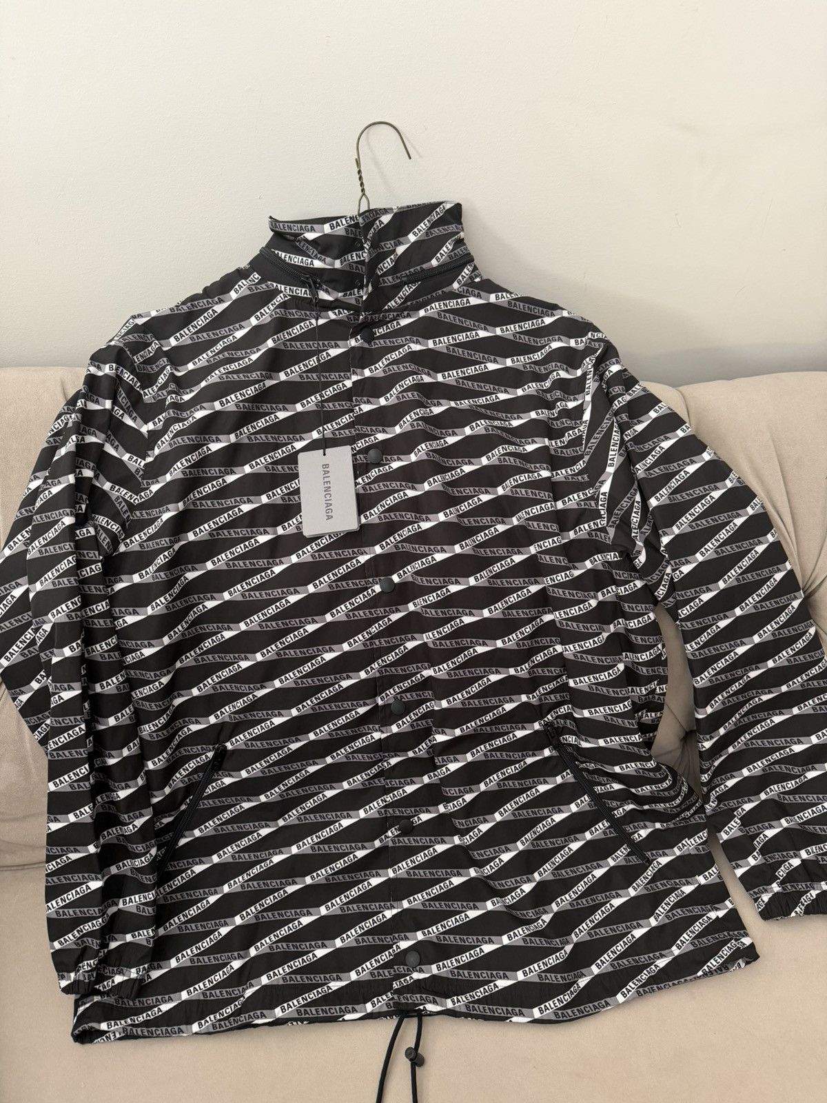 Balenciaga BALENCIAGA all over logo tech windbreaker jacket Size US S / EU 44-46 / 1 - 1 Thumbnail