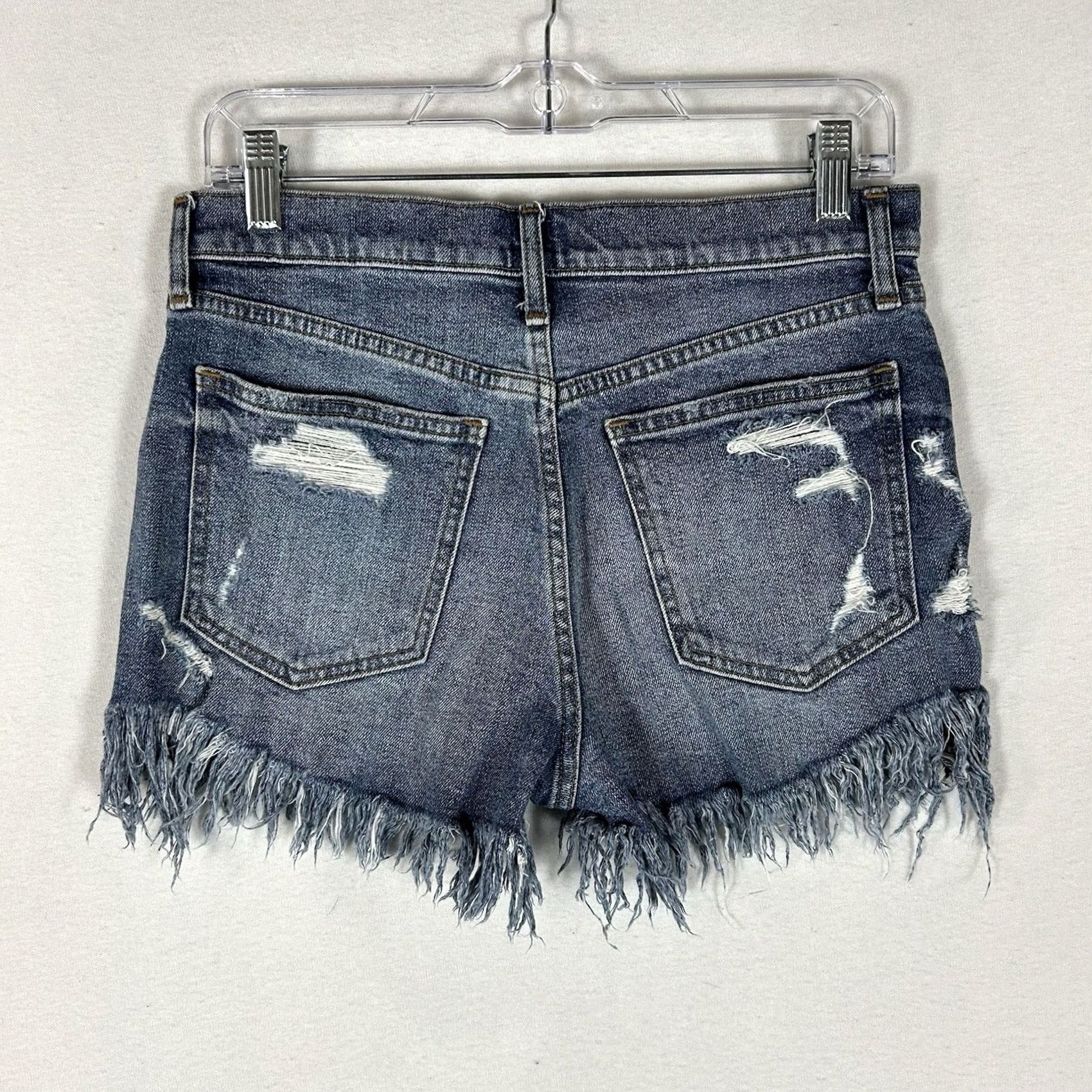 Gap Gap Jeans Shorts Womens 3” Inseam Denim Blue Casual 27R Mid Rise 3" Inseam Cut-Off Size 27" / US 4 / IT 40 - 7 Thumbnail