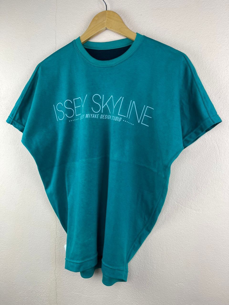 Designer × Issey Miyake × Japanese Brand Issey Skyline Issey Miyake Studio Iconic Logo Tee Size US L / EU 52-54 / 3 - 5 Thumbnail