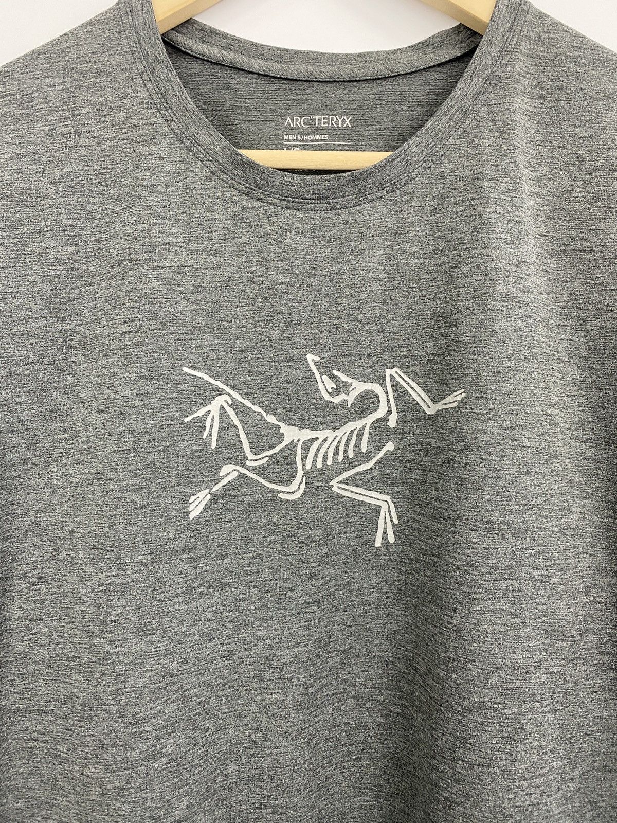 Arc'teryx Y2K Arc’teryx Outdoor T-Shirt Rare Retro Hype Size US L / EU 52-54 / 3 - 4 Thumbnail