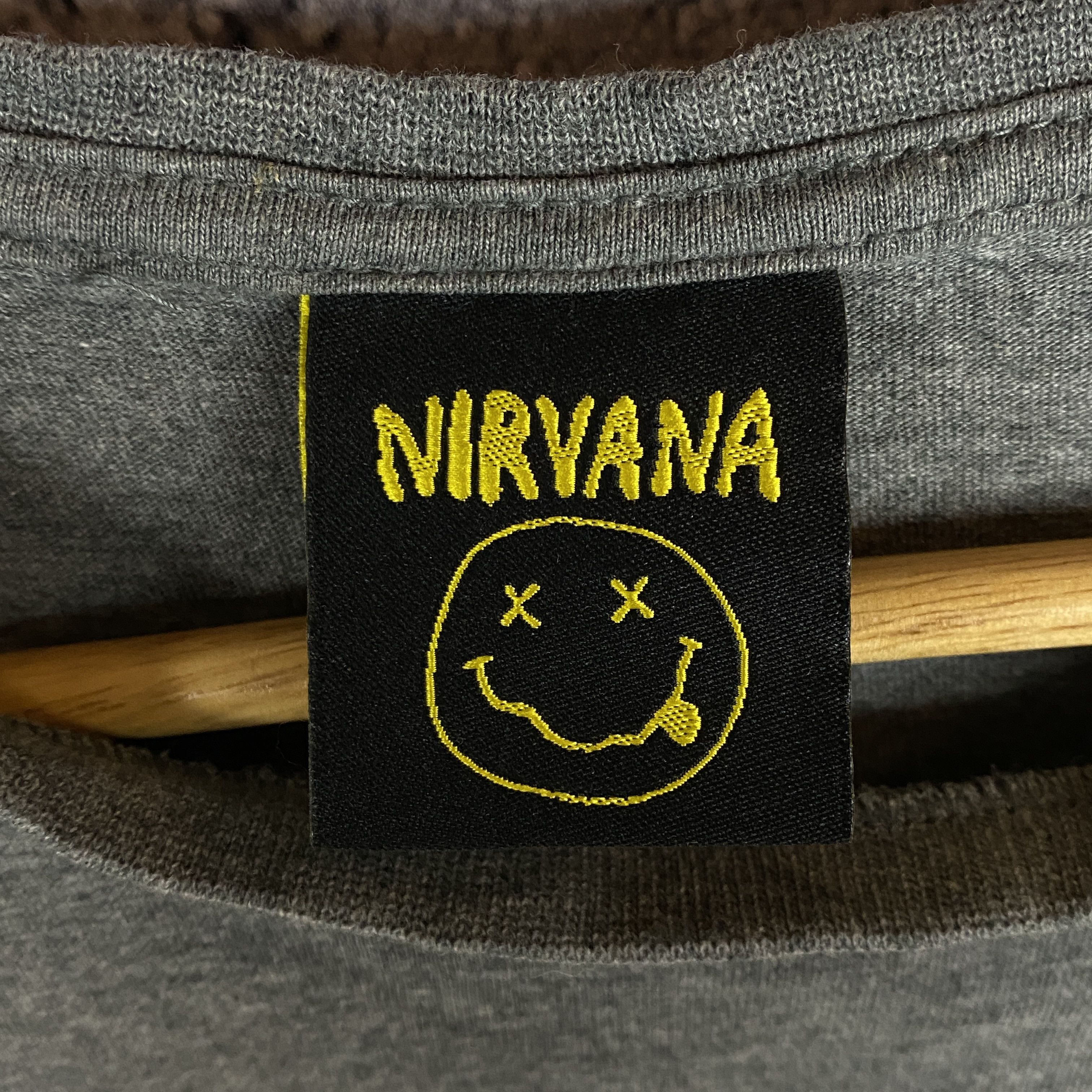 Band Tees Nirvana Tee Men's Size M Gray Short Sleeve Size US M / EU 48-50 / 2 - 5 Thumbnail