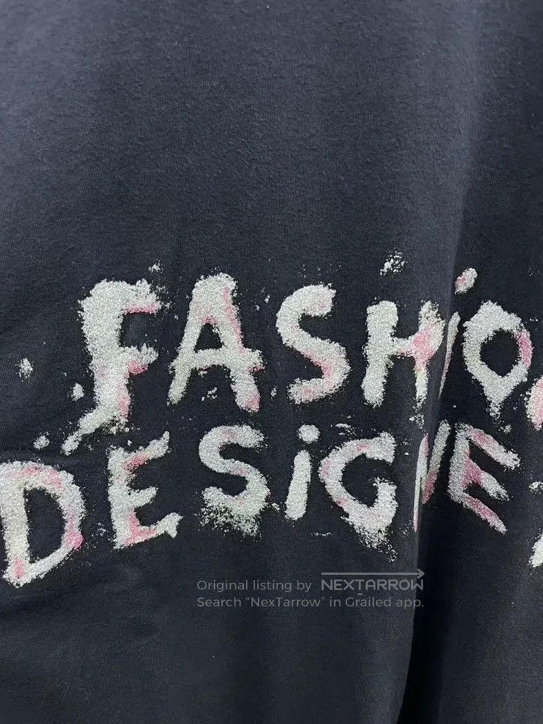 Balenciaga Balenciaga Glitter worn out destroyed short sleeve Size US L / EU 52-54 / 3 - 4 Thumbnail