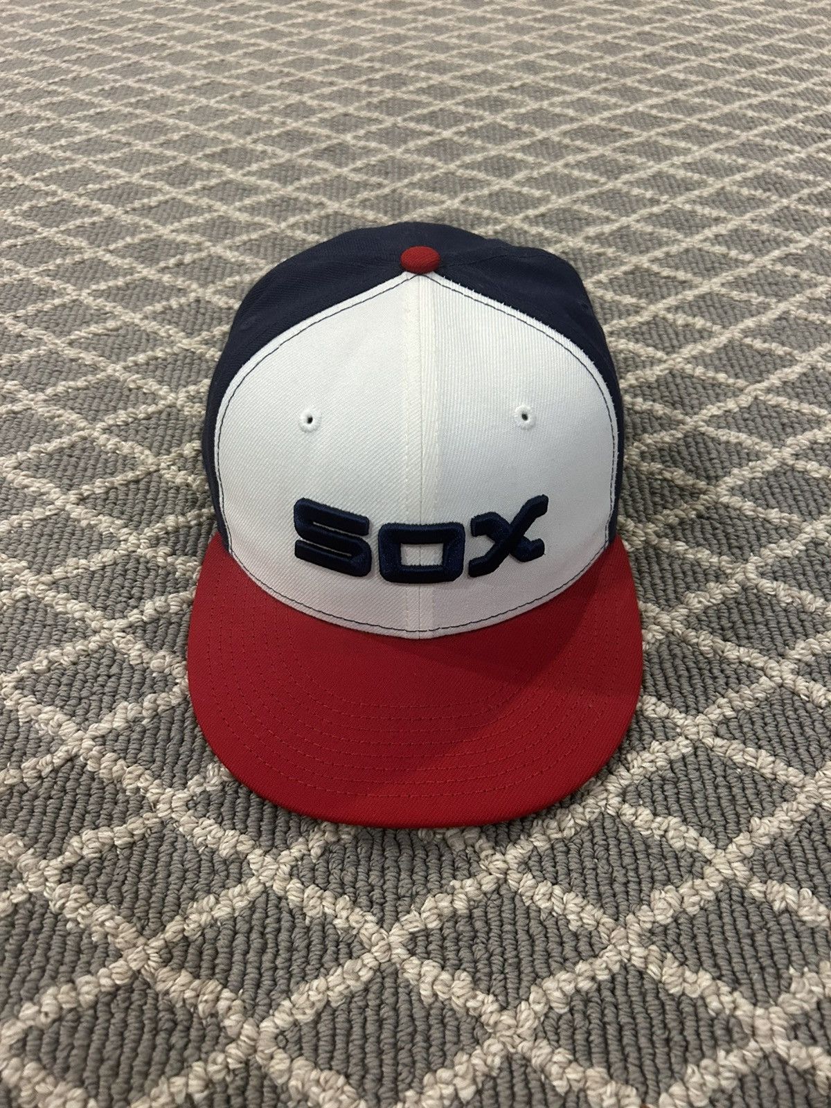 New Era Retro White Sox Fitted Hat Size ONE SIZE - 1 Thumbnail