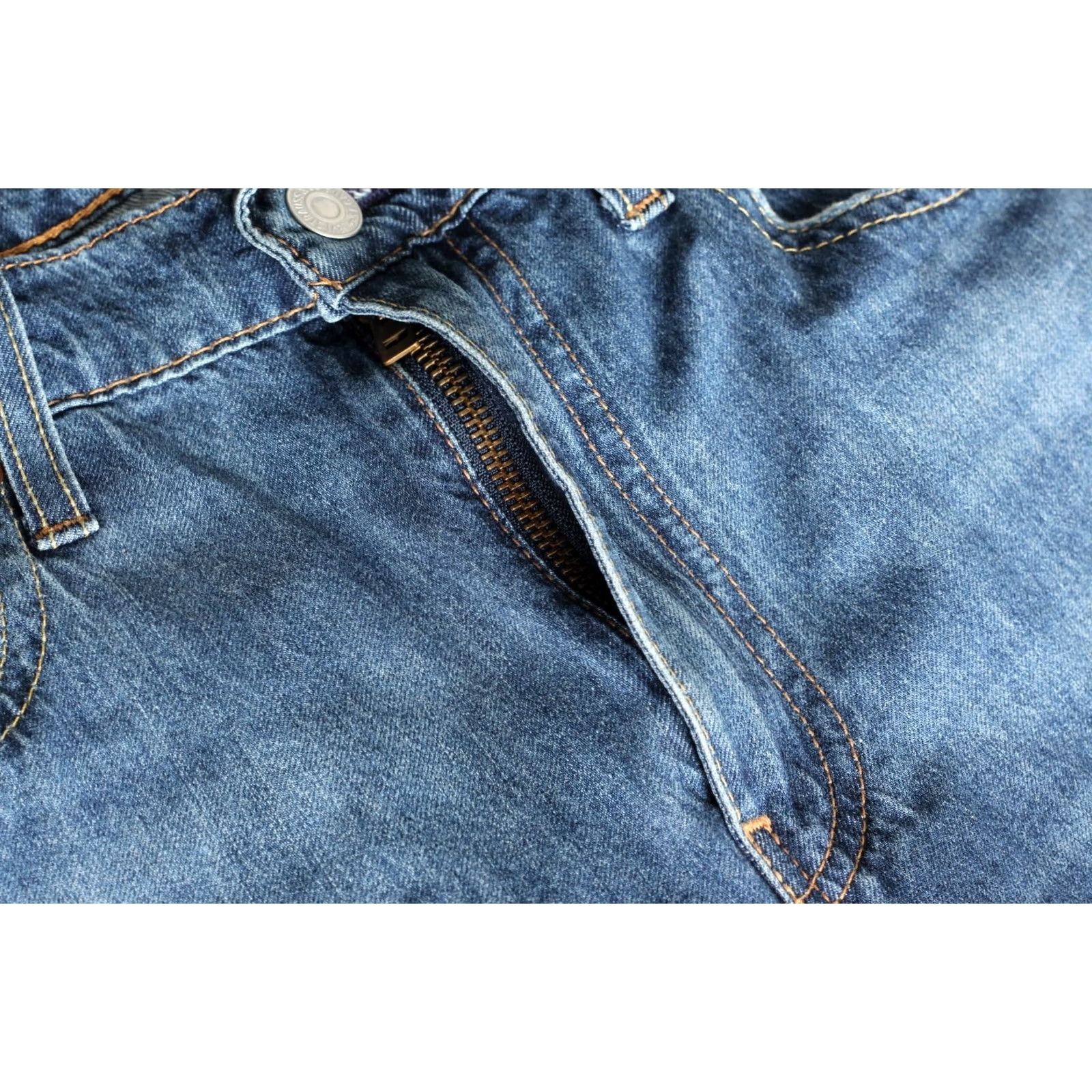 Levi's VINTAGE Levi’s 502 PREMIUM Big E Tapered Jeans Men 32/36 Blue 5-Pocket Design Denim Cotton Elastane Regular Rise Mid 10-12in Size US 32 / EU 48 - 6 Thumbnail