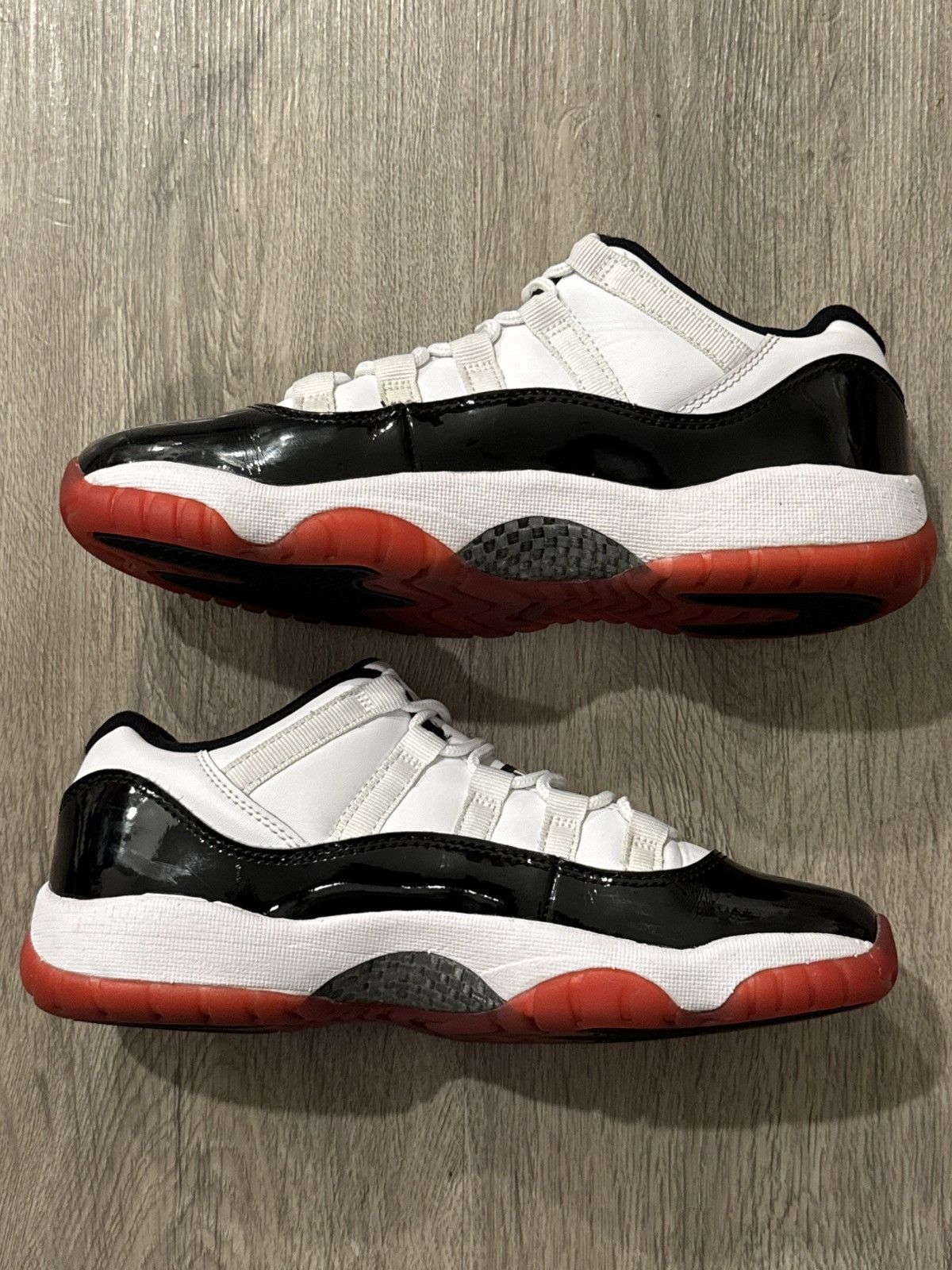 Jordan Brand Size 5.5Y- Jordan 11 Low Bred Concord Size US 5.5 / EU 38 - 2 Thumbnail