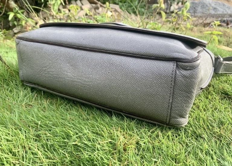 Authentic Louis Vuitton Taiga Messenger Bag
