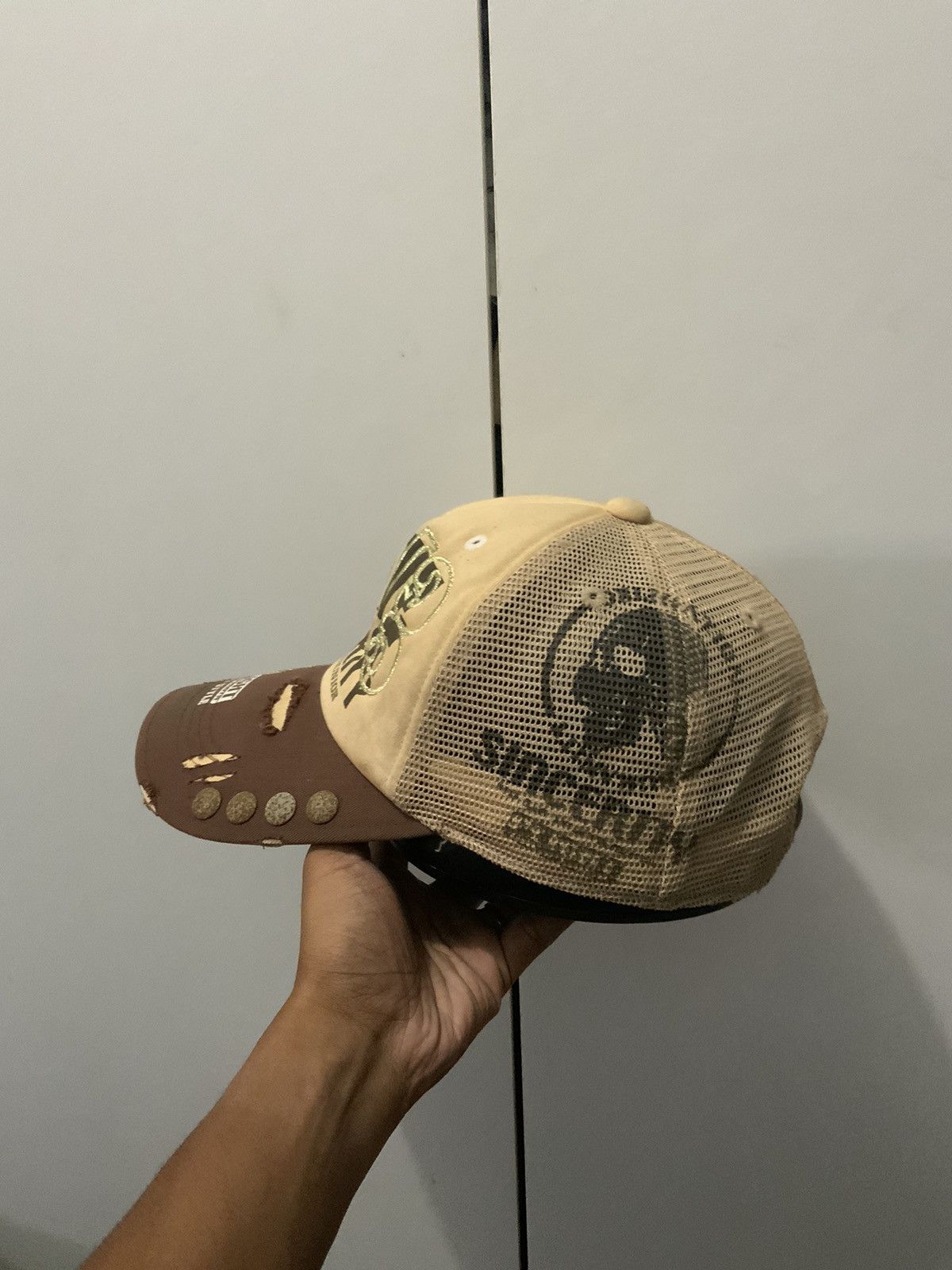 Japanese Brand WBone Obligation Distressed Trucker Hat Size ONE SIZE - 2 Thumbnail