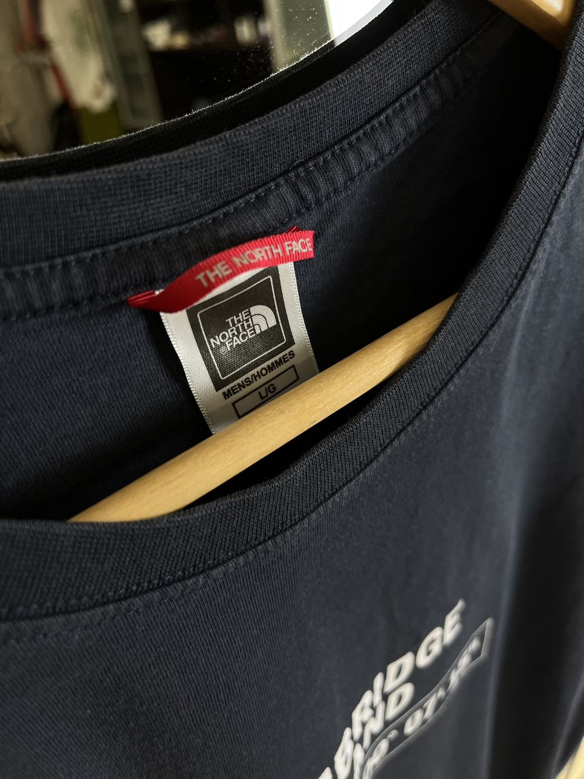 The North Face The North Face Cambridge Coordinates Tee Navy/Red Logo Size US L / EU 52-54 / 3 - 3 Thumbnail