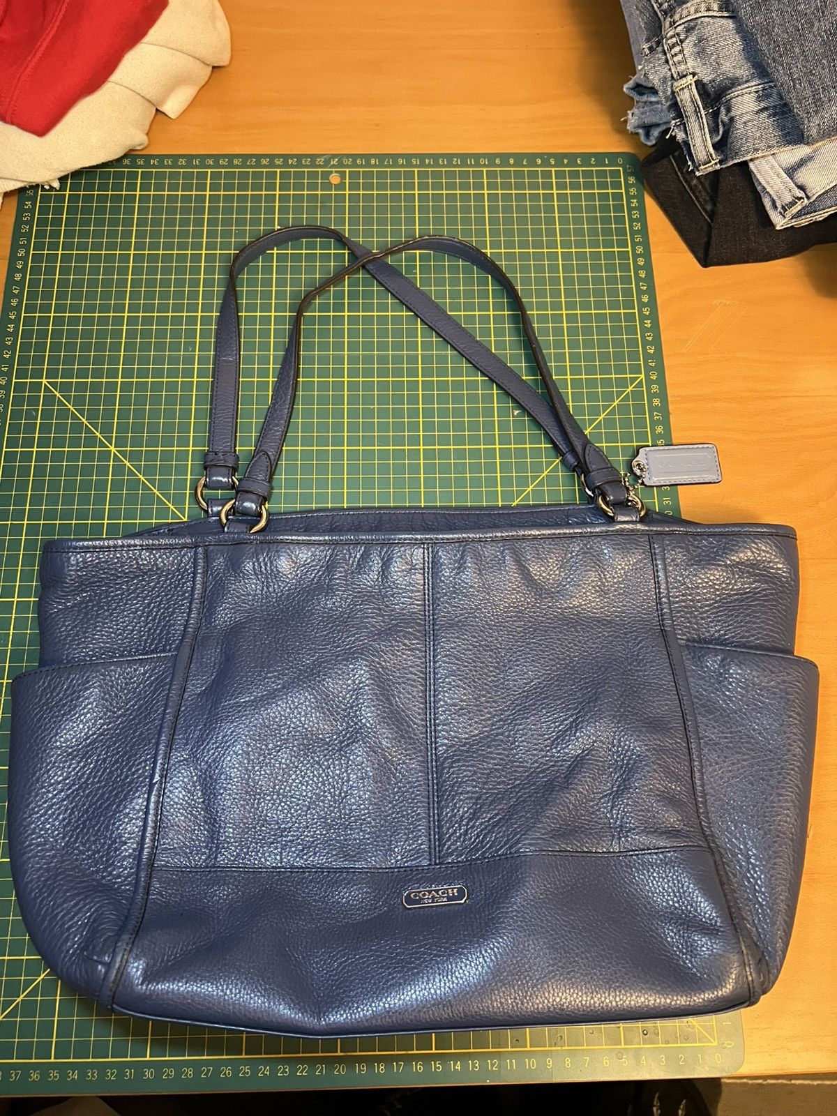 Vintage Coach blue pebbled leather Park Carrie Tote bag