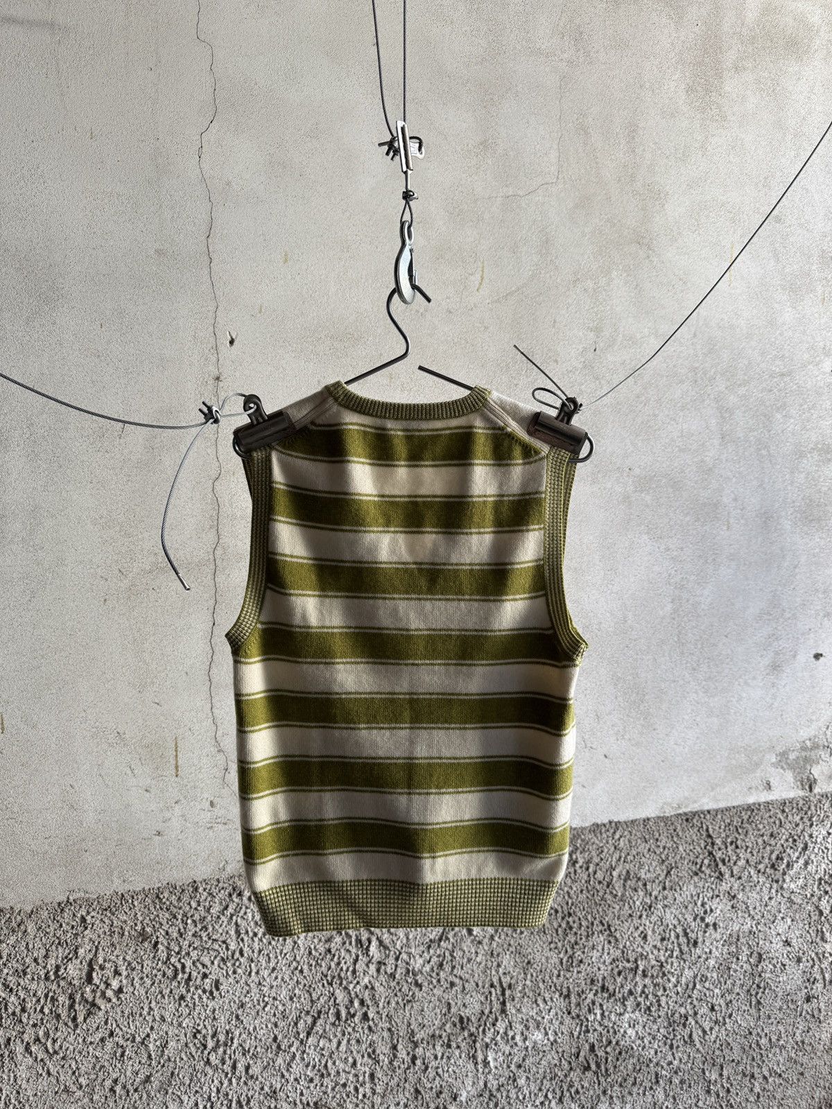 Yves Saint Laurent Yves Saint Laurent Sample Cashmere Striped Vest Size US S / EU 44-46 / 1 - 9 Thumbnail