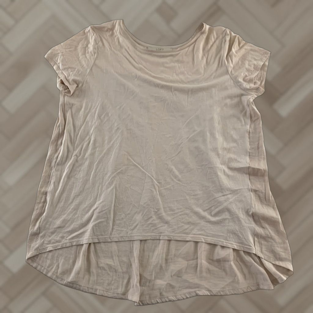 Ann Taylor Ann Taylor Loft Short Sleeve Top Women's Size M Solid Light Pink Blouse Pink Womens M Short Sleeve Shirt Blouse Size M / US 6-8 / IT 42-44 - 1 Thumbnail