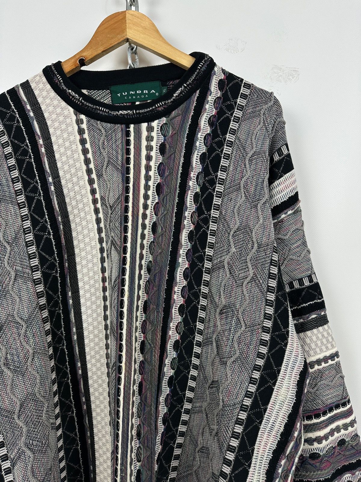 Tundra Canada Vintage Tundra Canada 3D Knit Coogi Style Sweater Size US XL / EU 56 / 4 - 5 Thumbnail