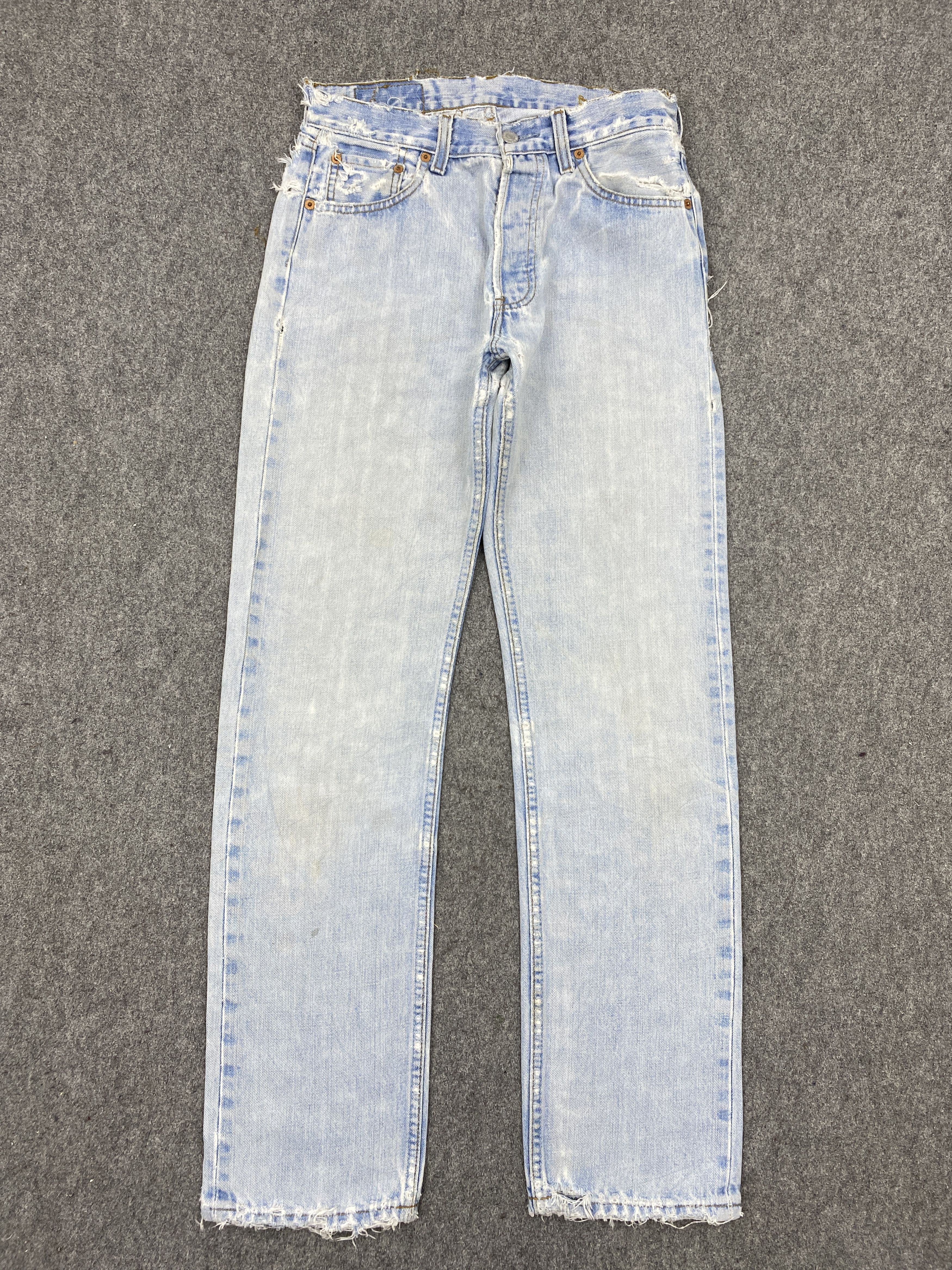 Levi's Vintage Levis 501 Light Wash Ripped Jeans DP2754 Size US 28 / EU 44 - 1 Thumbnail