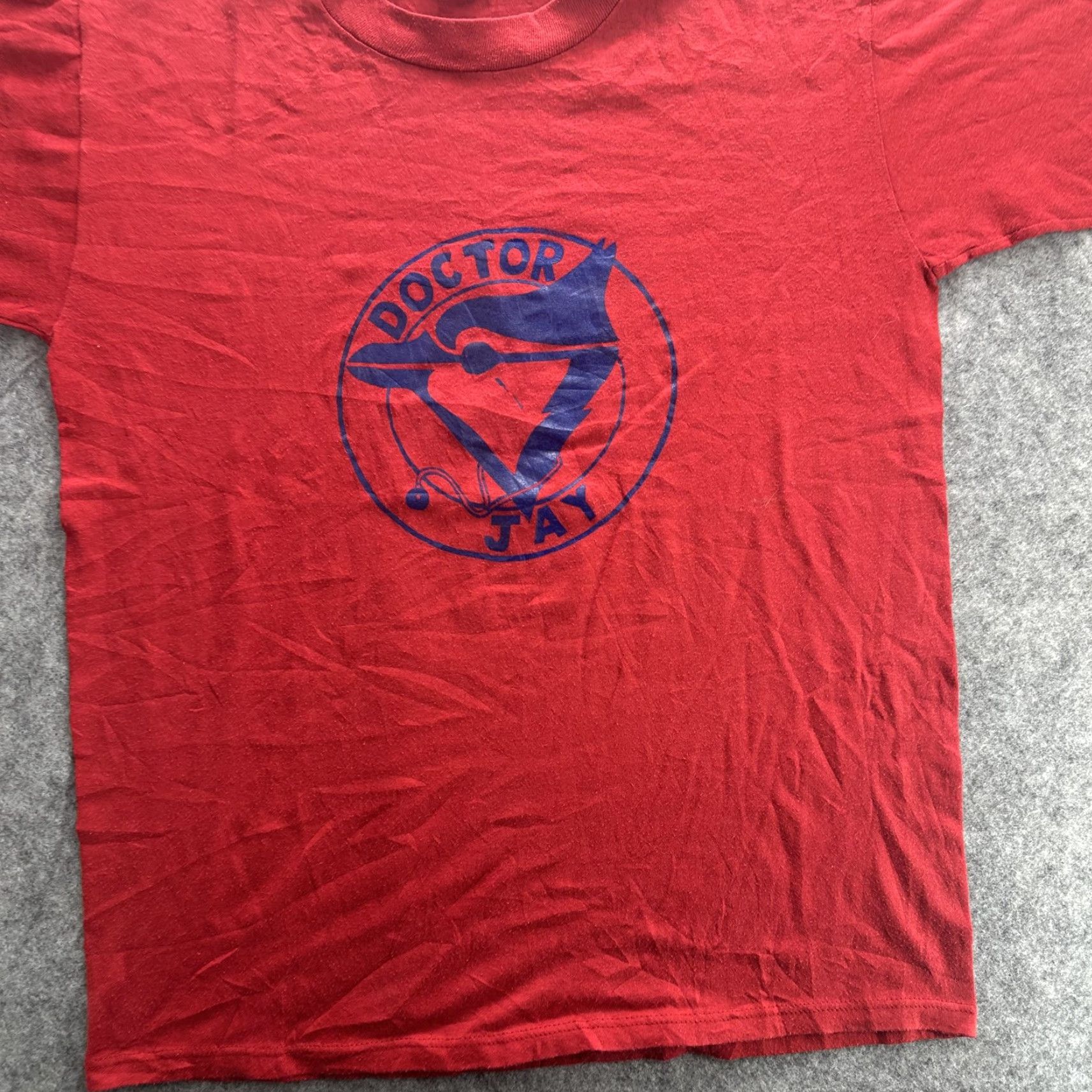 Jerzees VINTAGE Doctor Jay Shirt Jerzees Made USA Mens Large Red Blue Bird Graphic 80s Size US M / EU 48-50 / 2 - 3 Thumbnail