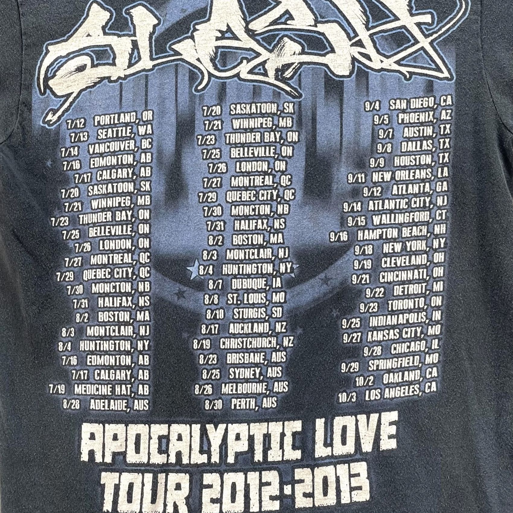 Bravado Slash Apocalyptic Love Tour Shirt Band Rock Concert 2012 2013 Tee Mens Medium Size US M / EU 48-50 / 2 - 3 Thumbnail