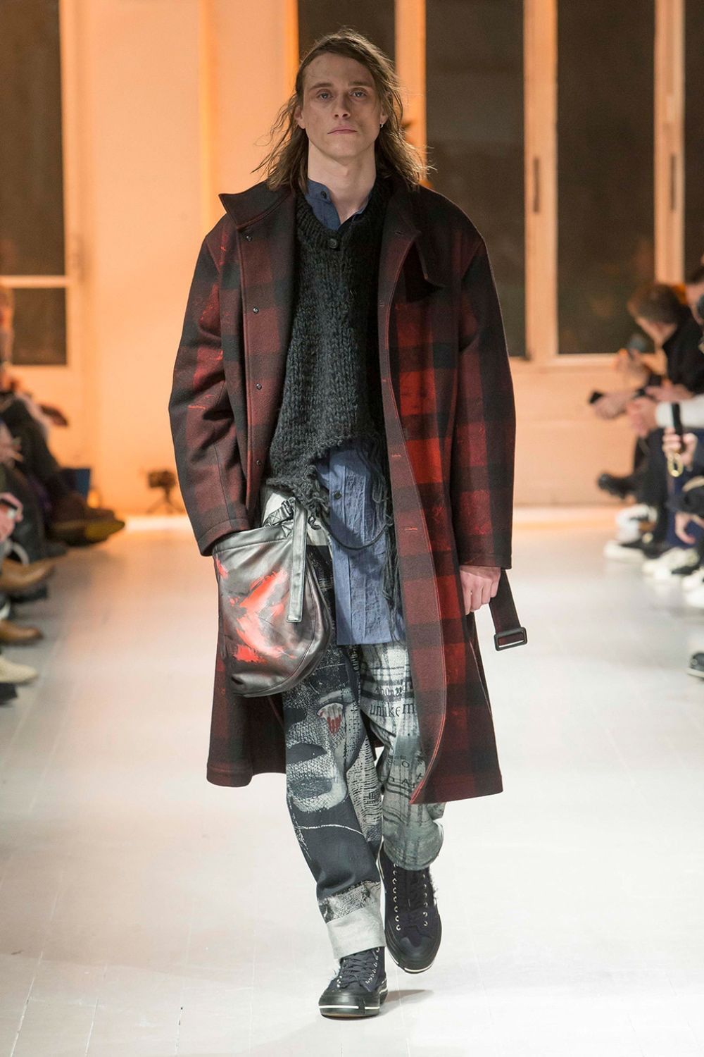 Yohji Yamamoto Yohji Yamamoto AW20 Look 15 Red Black Coat by Suzume Uchida Size US S / EU 44-46 / 1 - 1 Thumbnail