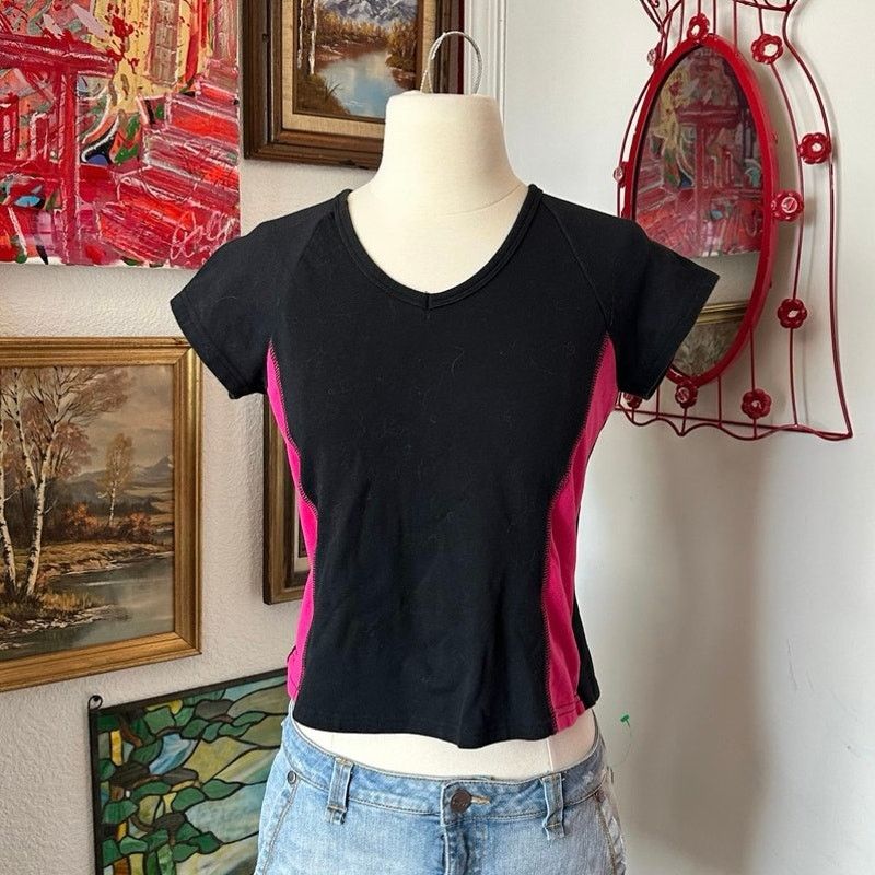 Other gw sport black and hot pink short sleeve shirt Size S / US 4 / IT 40 - 1 Thumbnail