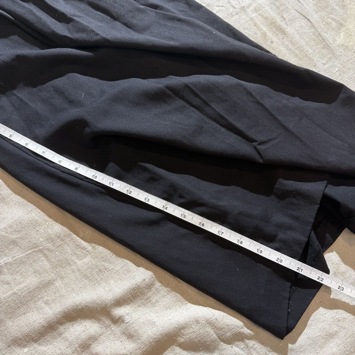 Comme des Garcons Vintage 1960’s Black Pleated Baggy Shorts Cropped Side Zip Size US 28 / EU 44 - 8 Thumbnail