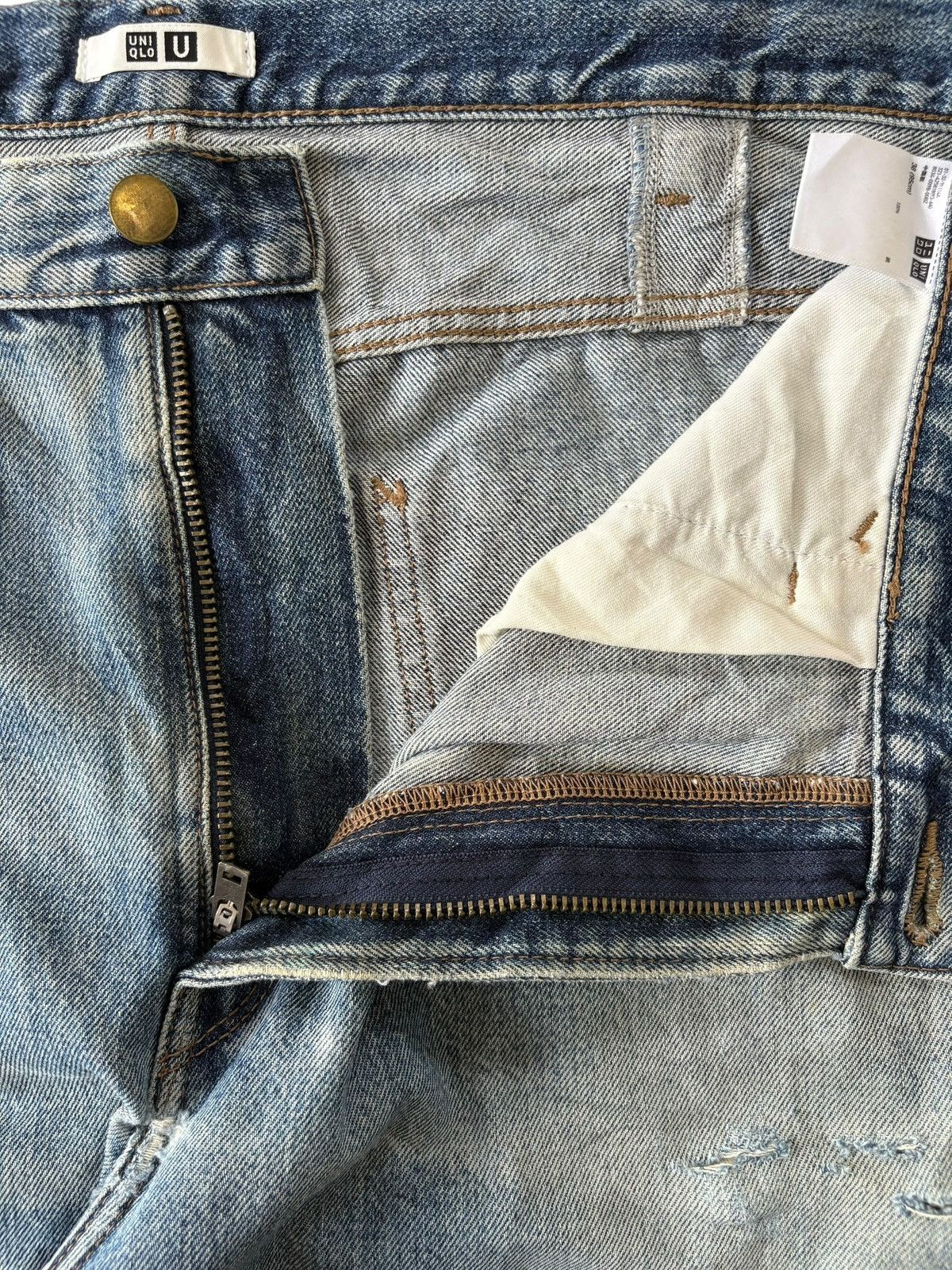 Uniqlo Vintage Uniqlo Lemaire Faded Wash Distressed Baggy Jeans Size US 38 / EU 54 - 9 Thumbnail
