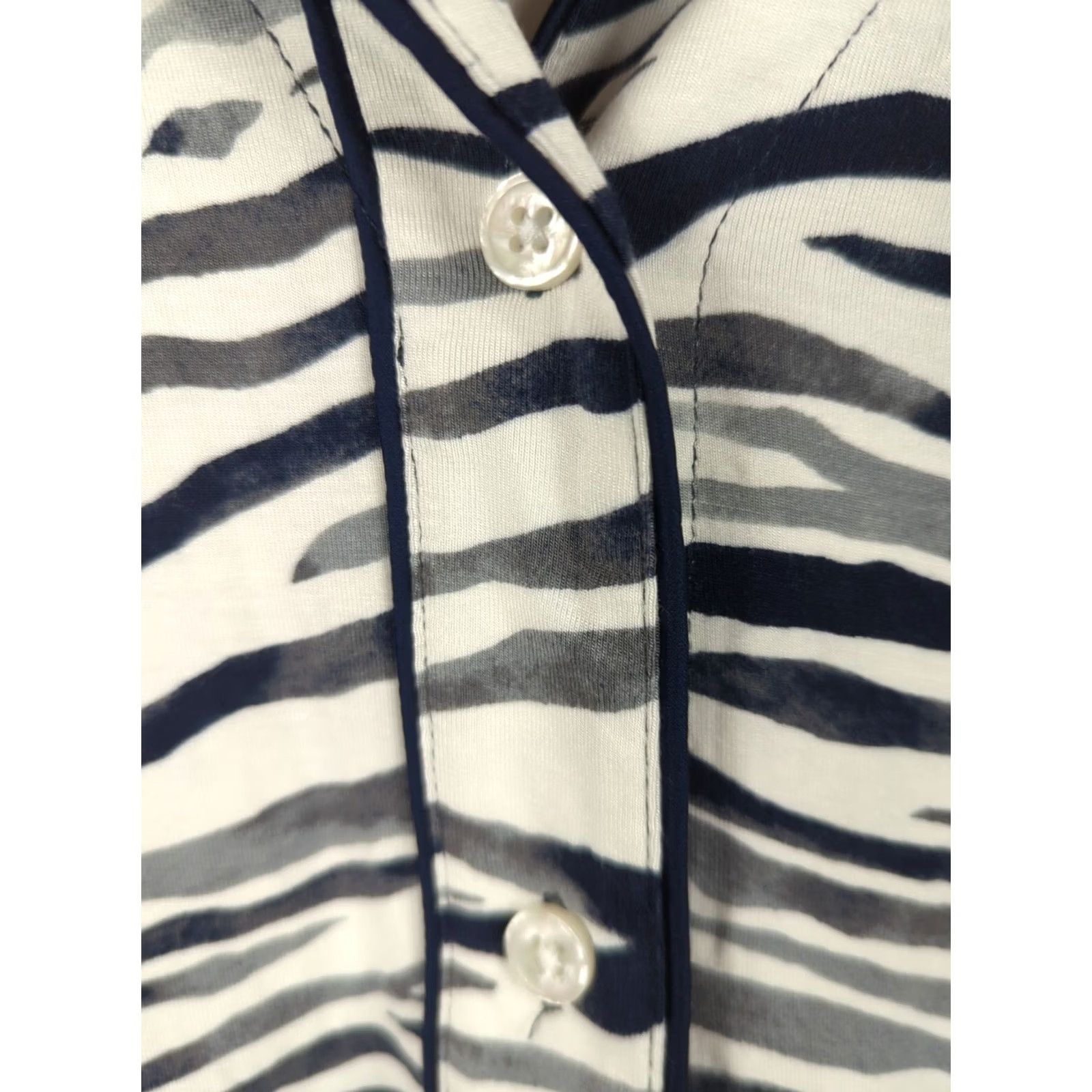 Vintage Soma Pajama Top Womens Zebra Print Long Sleeves Button Up Large L Knit Spandex Rayon Black Zebra Theme Button Closure Collar Vintage: No Size L / US 10 / IT 46 - 2 Thumbnail