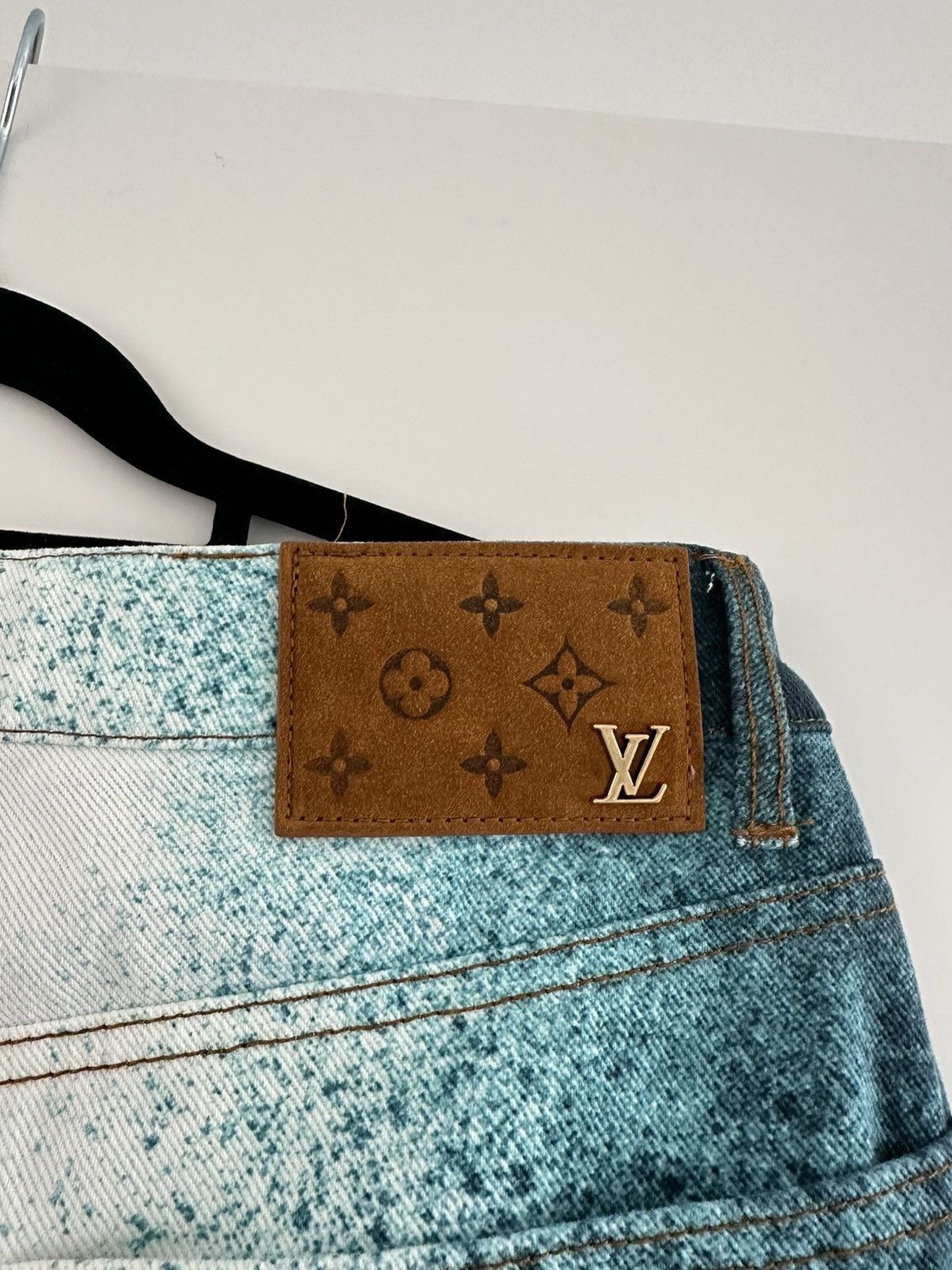 Louis Vuitton Louis Vuitton Spray Denim Pants Size US 32 / EU 48 - 4 Thumbnail