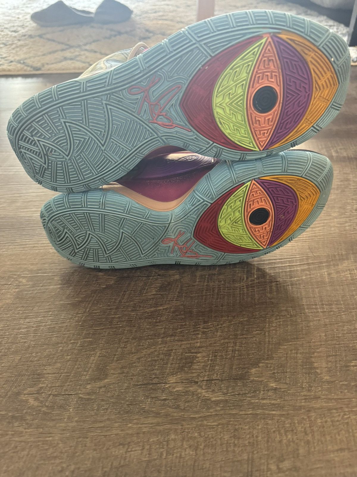 Nike Nike Kyrie 6 Preheat “Heal the World” sz 8.5 Men’s Size US 8.5 / EU 41-42 - 7 Thumbnail