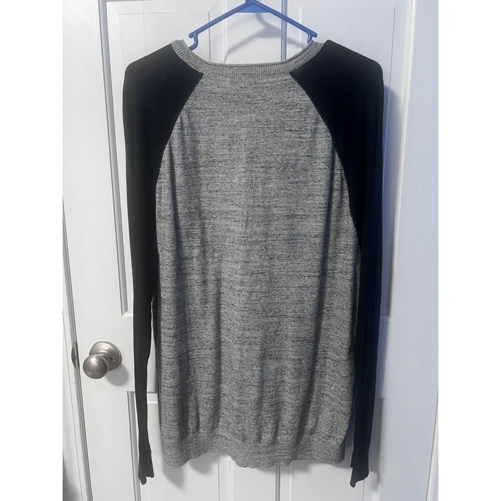 Express Express Mens Henley Sweater XL Gray Black Raglan Long Sleeve Size US XL / EU 56 / 4 - 7 Thumbnail