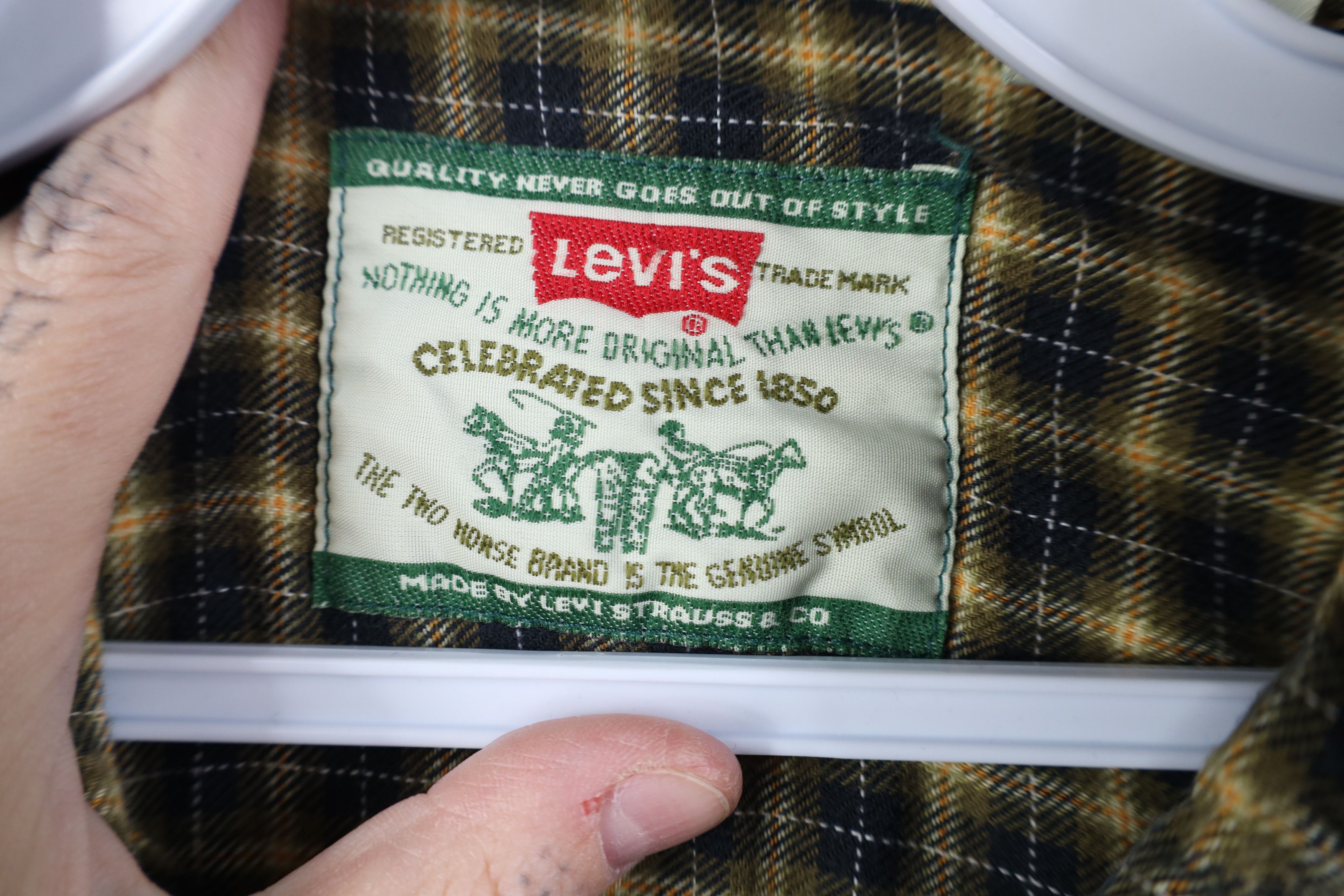 Levi's Vintage 90s Levis Baggy Flannel Collared Button Shirt Plaid Size US XL / EU 56 / 4 - 9 Thumbnail