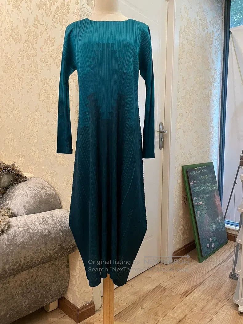 Issey Miyake Issey Miyake Crew Neck Long Sleeve Dress Size L / US 10 / IT 46 - 1 Thumbnail
