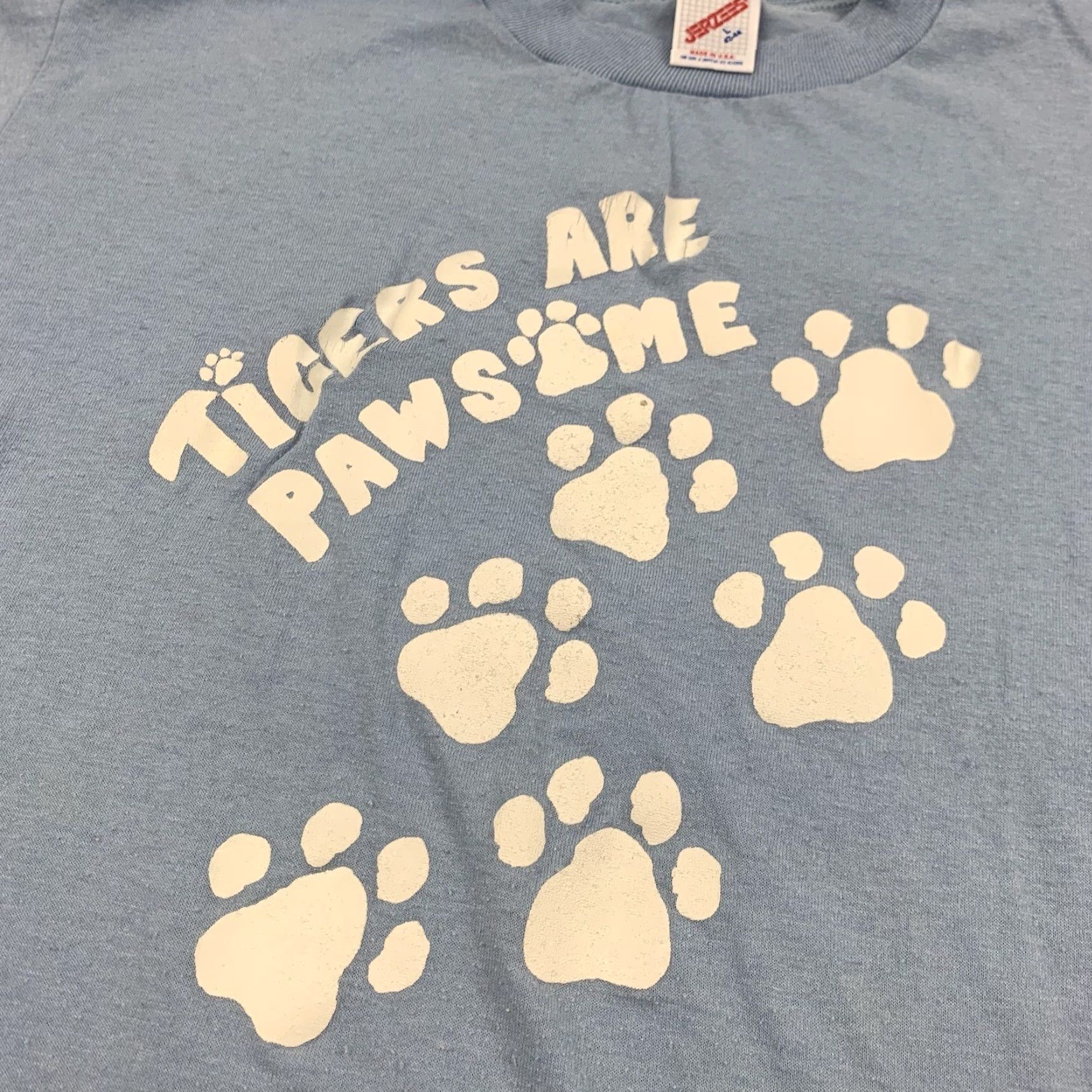 Jerzees VINTAGE Tigers Are Pawsome T Shirt Adult Large Blue Jerzees Shirt Mens 90s 80s Funny Animals Size US L / EU 52-54 / 3 - 2 Thumbnail