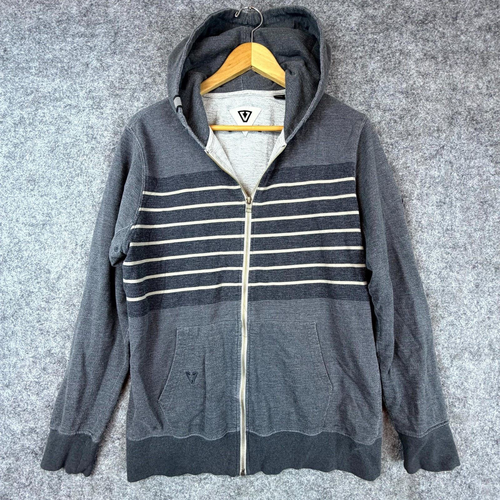 Vissla Vissla and Innovators Hoodie Mens Medium Gray Skate Surfwear Size US M / EU 48-50 / 2 - 1 Thumbnail