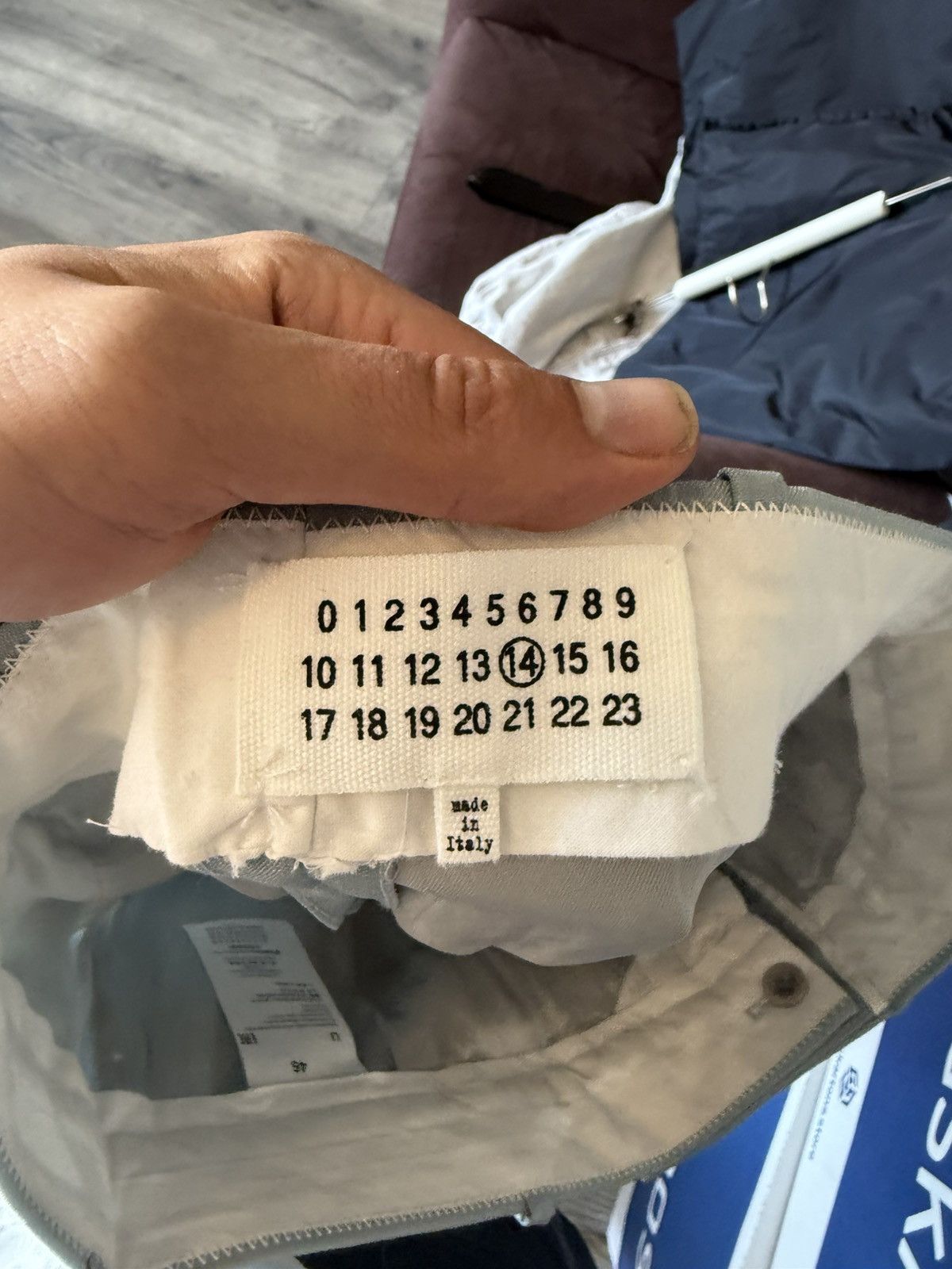 Maison Margiela Maison Margiela Blue Trousers in Wool-Mohair Blend Size US 30 / EU 46 - 11 Thumbnail