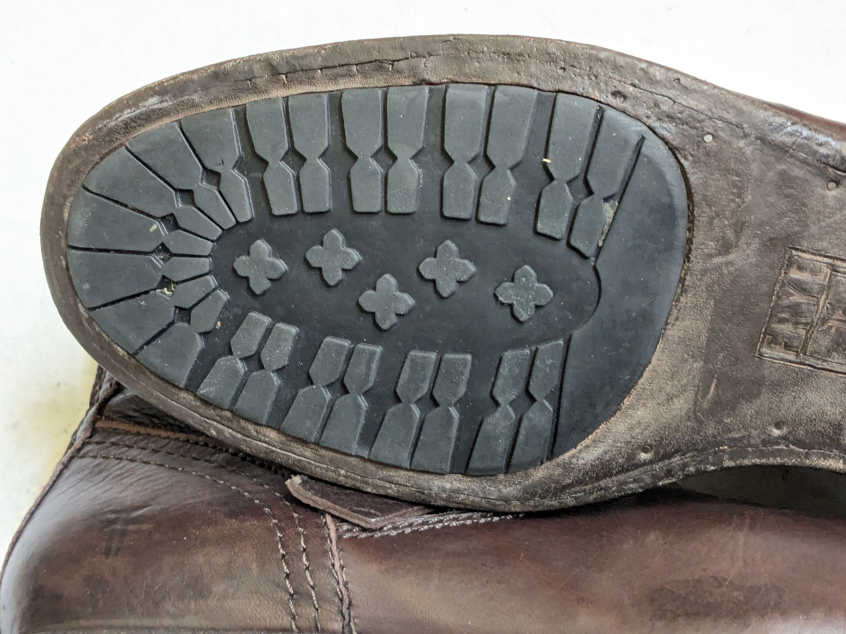 Frye Frye Engineer Boots Brown Leather 10 D Leather Buckle Size US 10 / EU 43 - 19 Thumbnail