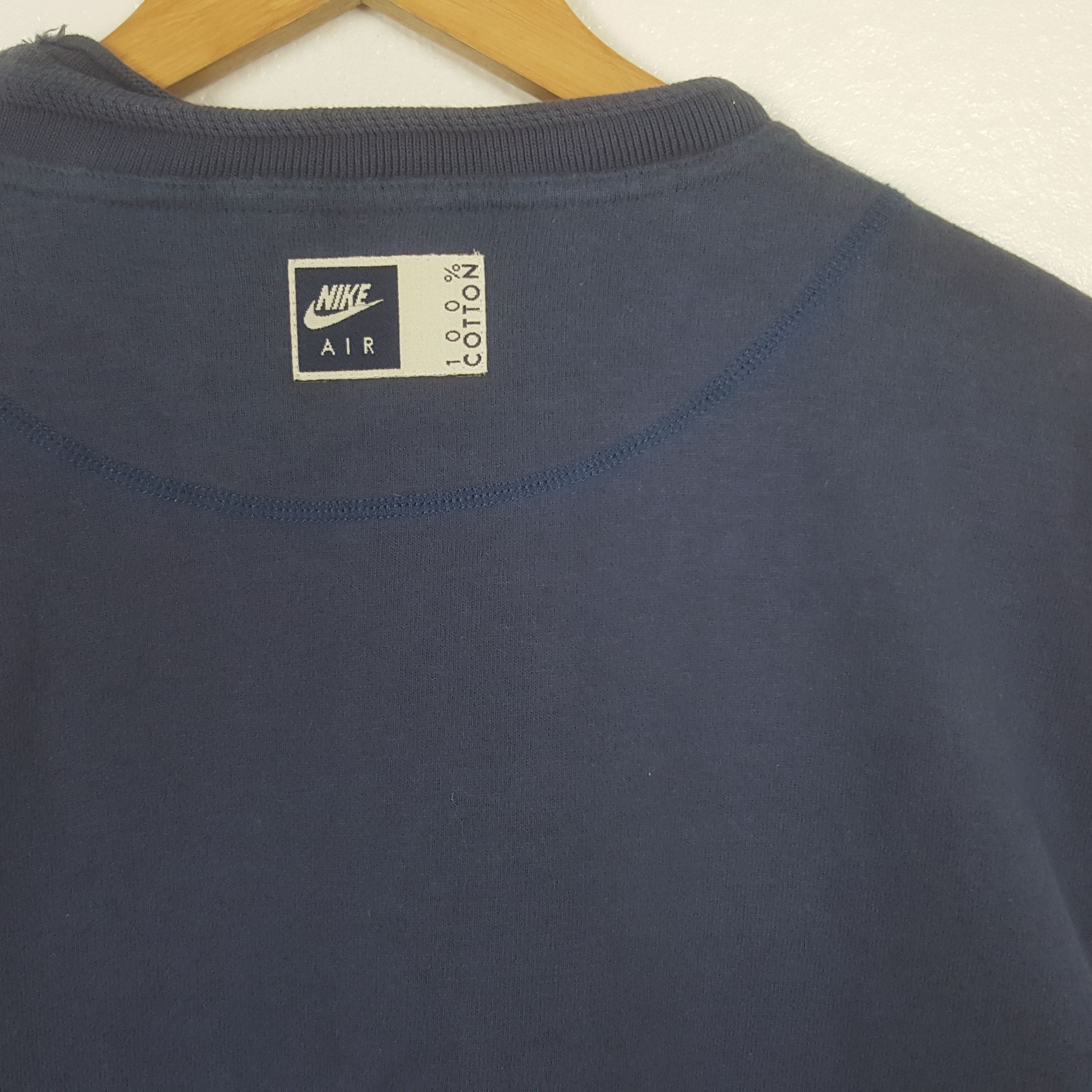 Nike Vintage Nike Air Embroidery Sports Style Sweatshirt C313N6 Size US L / EU 52-54 / 3 - 4 Thumbnail