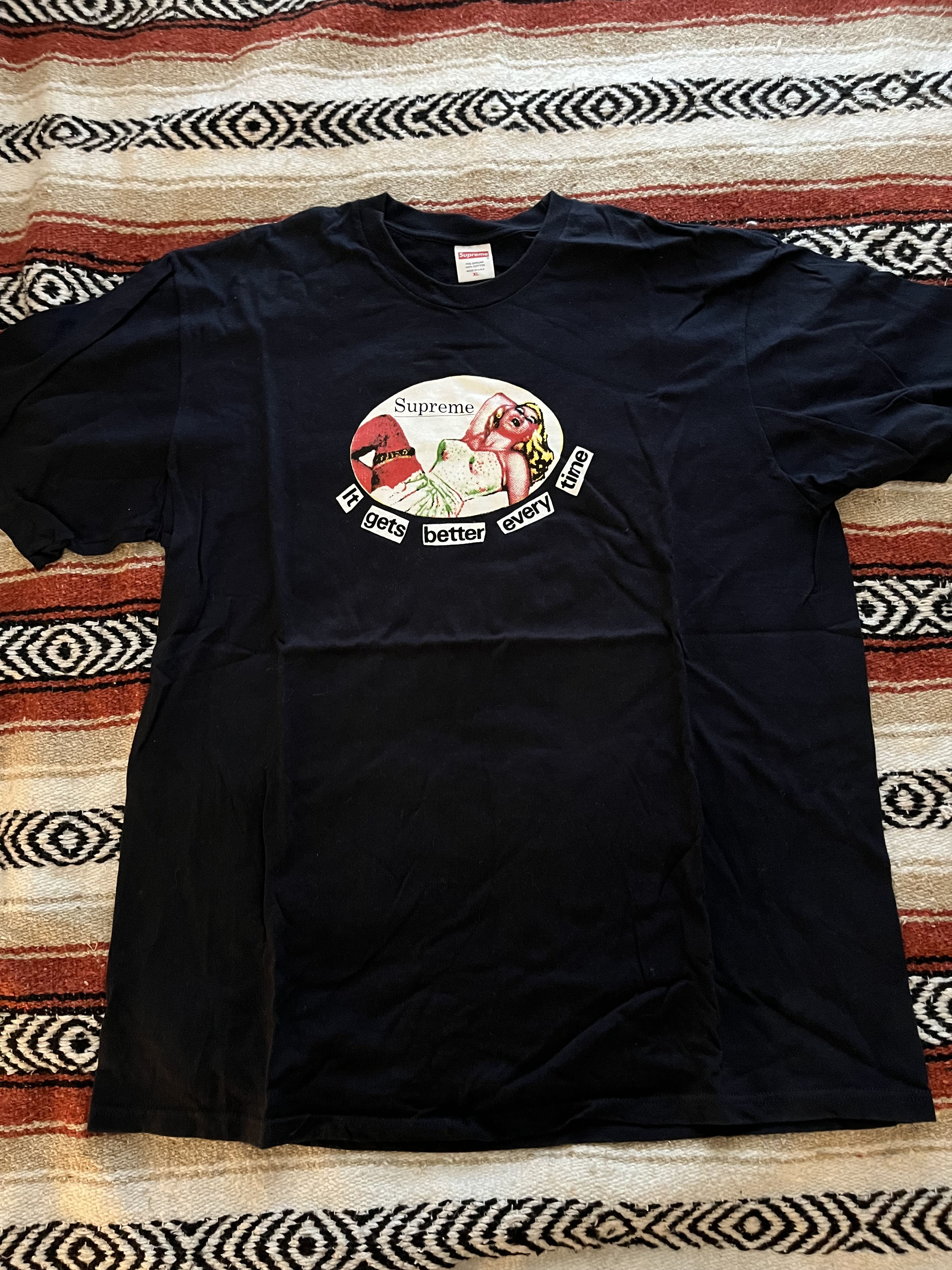 Supreme Supreme “It Gets Better Every Time” Tee (SS19) – Navy (XL) Size US XL / EU 56 / 4 - 1 Thumbnail