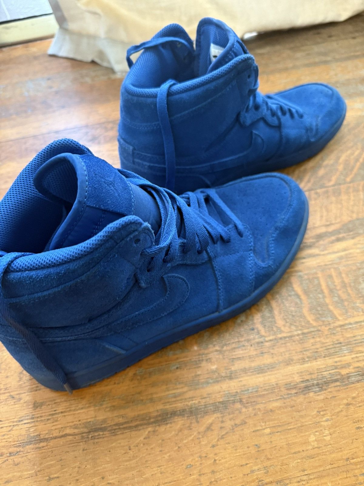 Jordan Brand × Nike Jordan 1 Retro Blue Suede Size US 10.5 / EU 43-44 - 2 Thumbnail